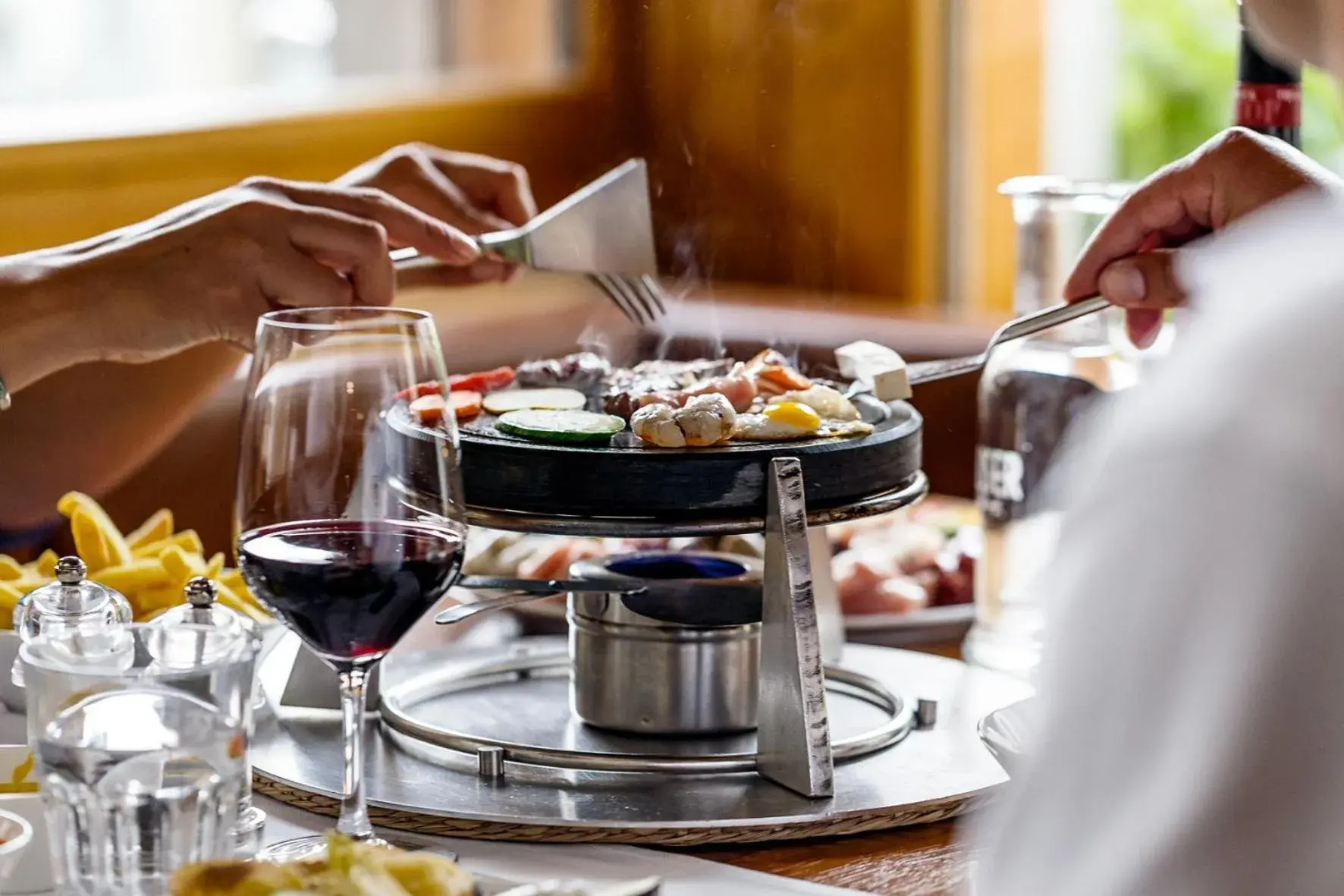 Restaurant/places to eat in Hauser Hotel St. Moritz Restaurant/places to eat in Hauser Hotel St. Moritz