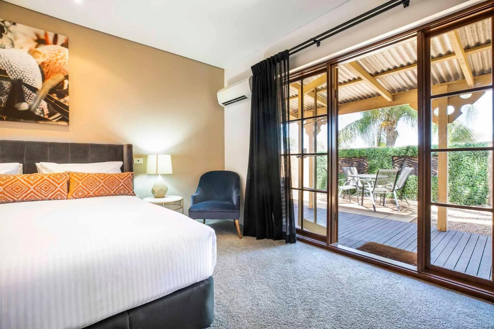 Photo of the whole room, Bed in Nightcap at Macquarie Inn