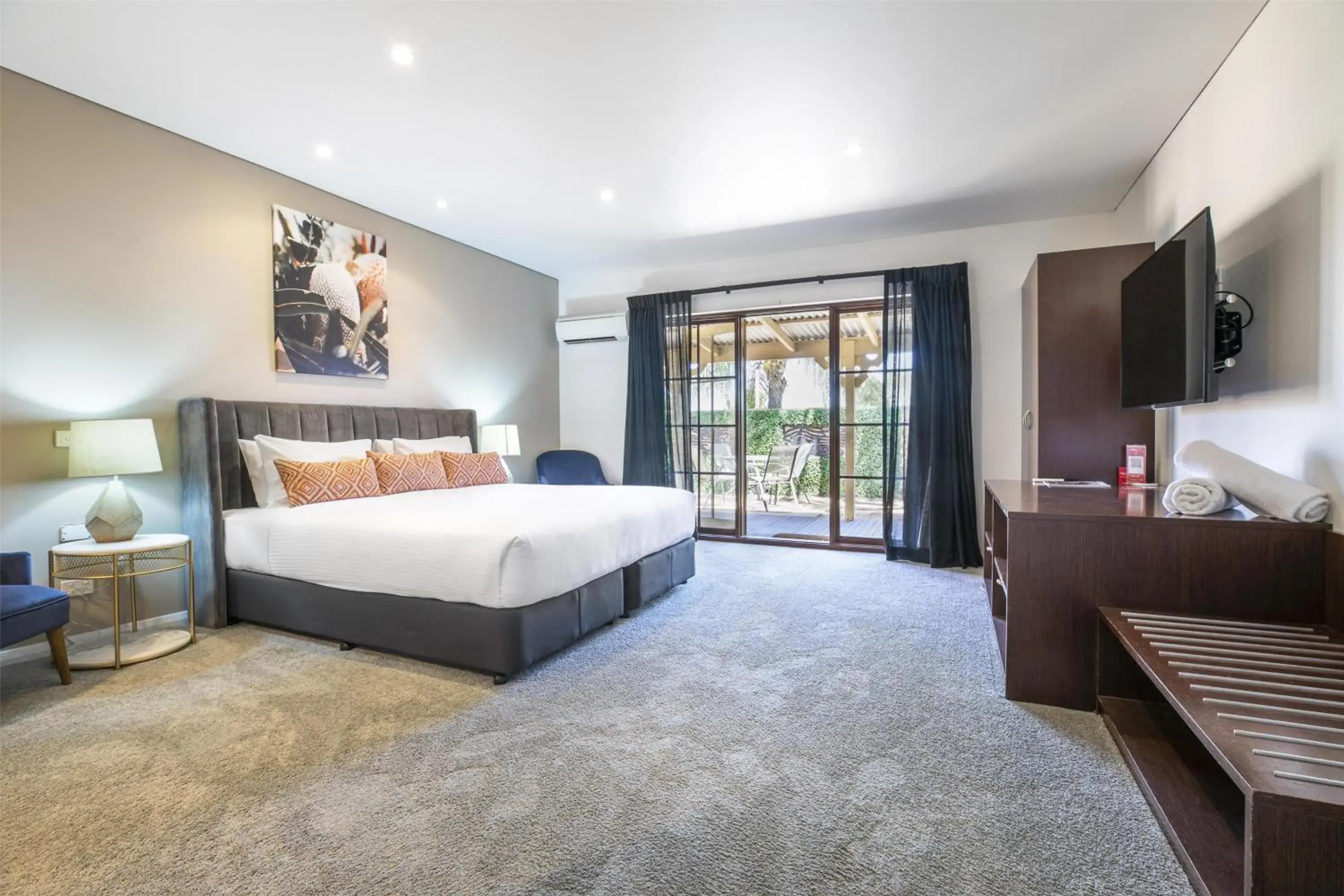 Bedroom, Bed in Nightcap at Macquarie Inn Bedroom, Bed in Nightcap at Macquarie Inn