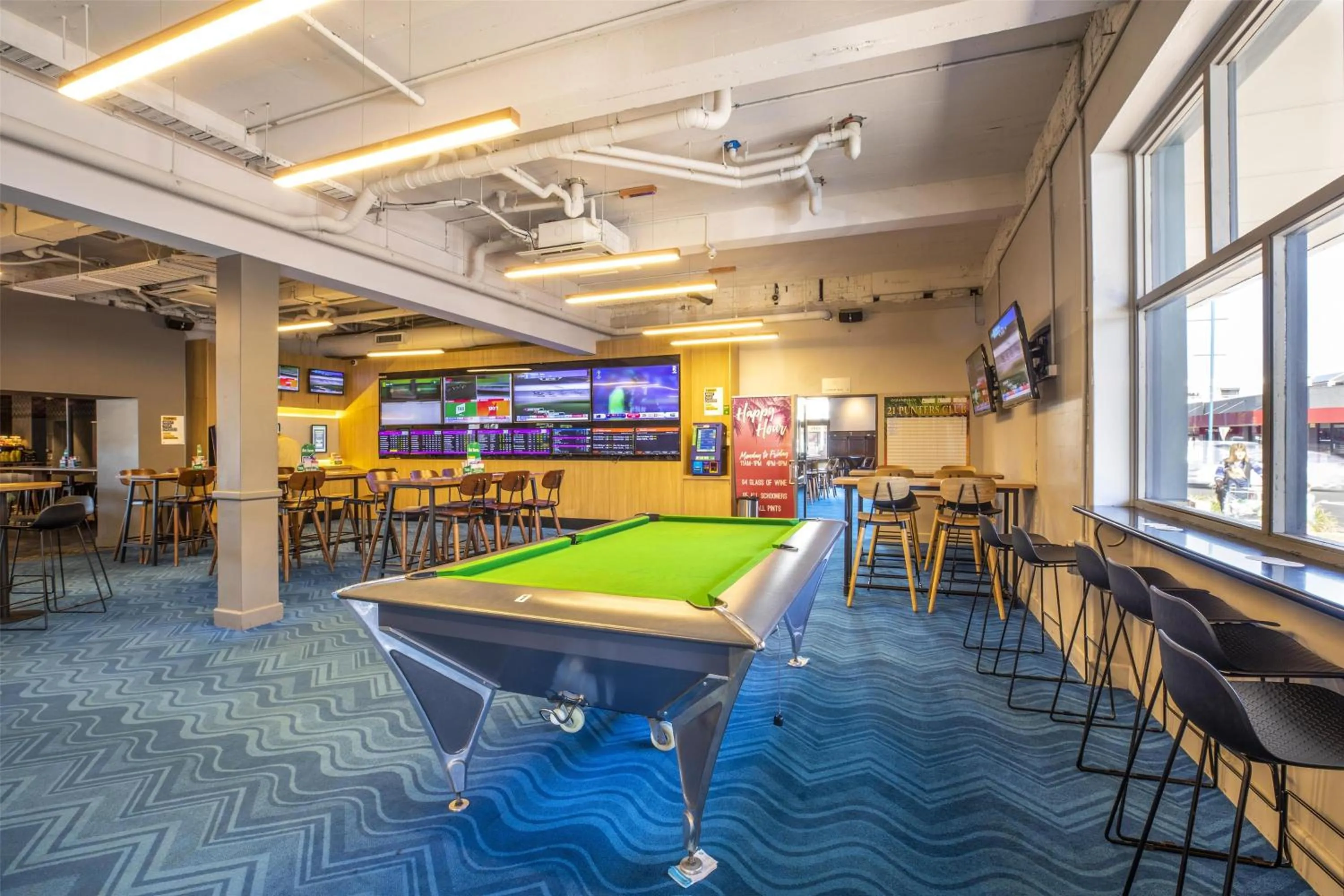 Lounge or bar in Nightcap at Ocean Beach Hotel