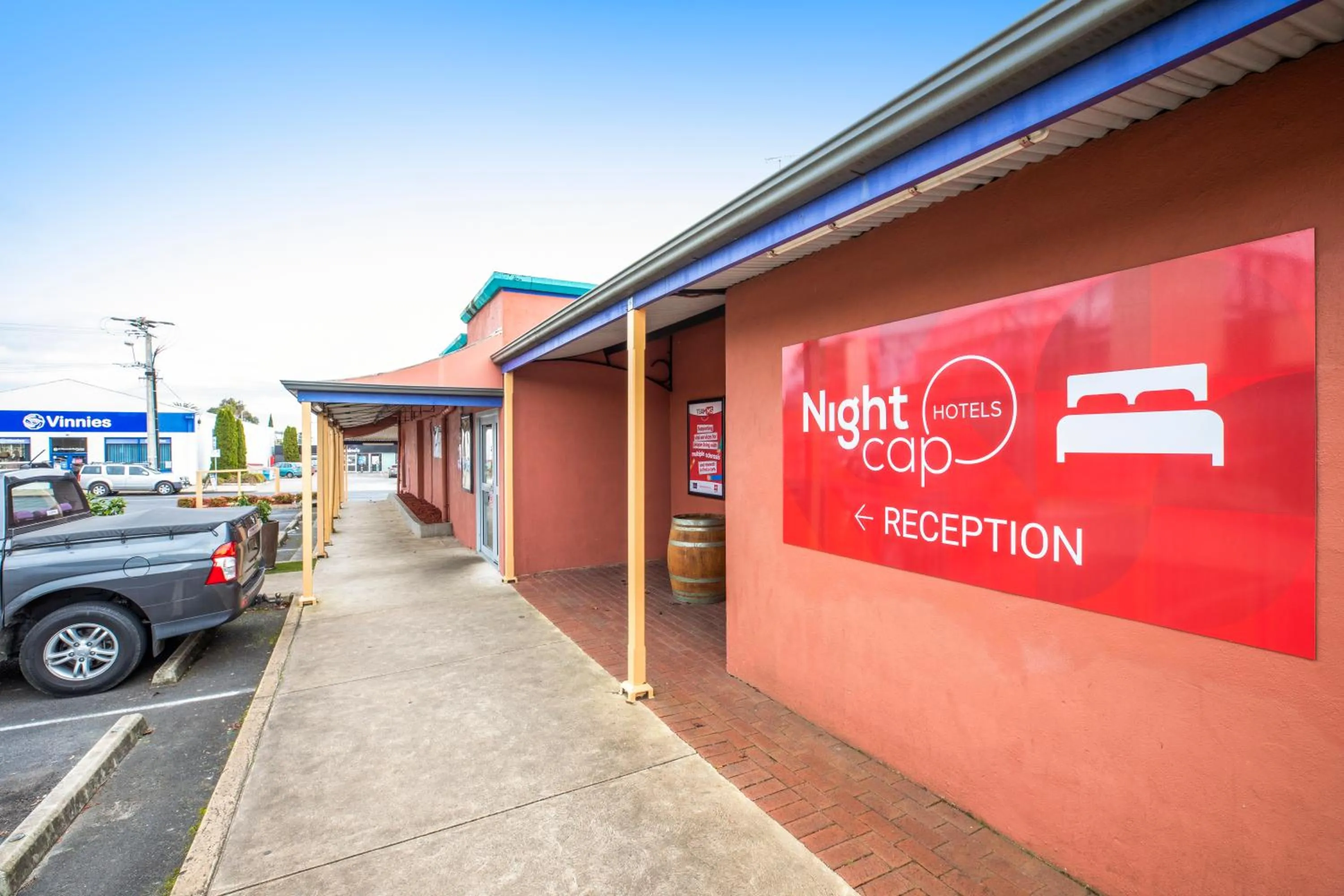 Facade/entrance in Nightcap at Federal Hotel Mt Gambier