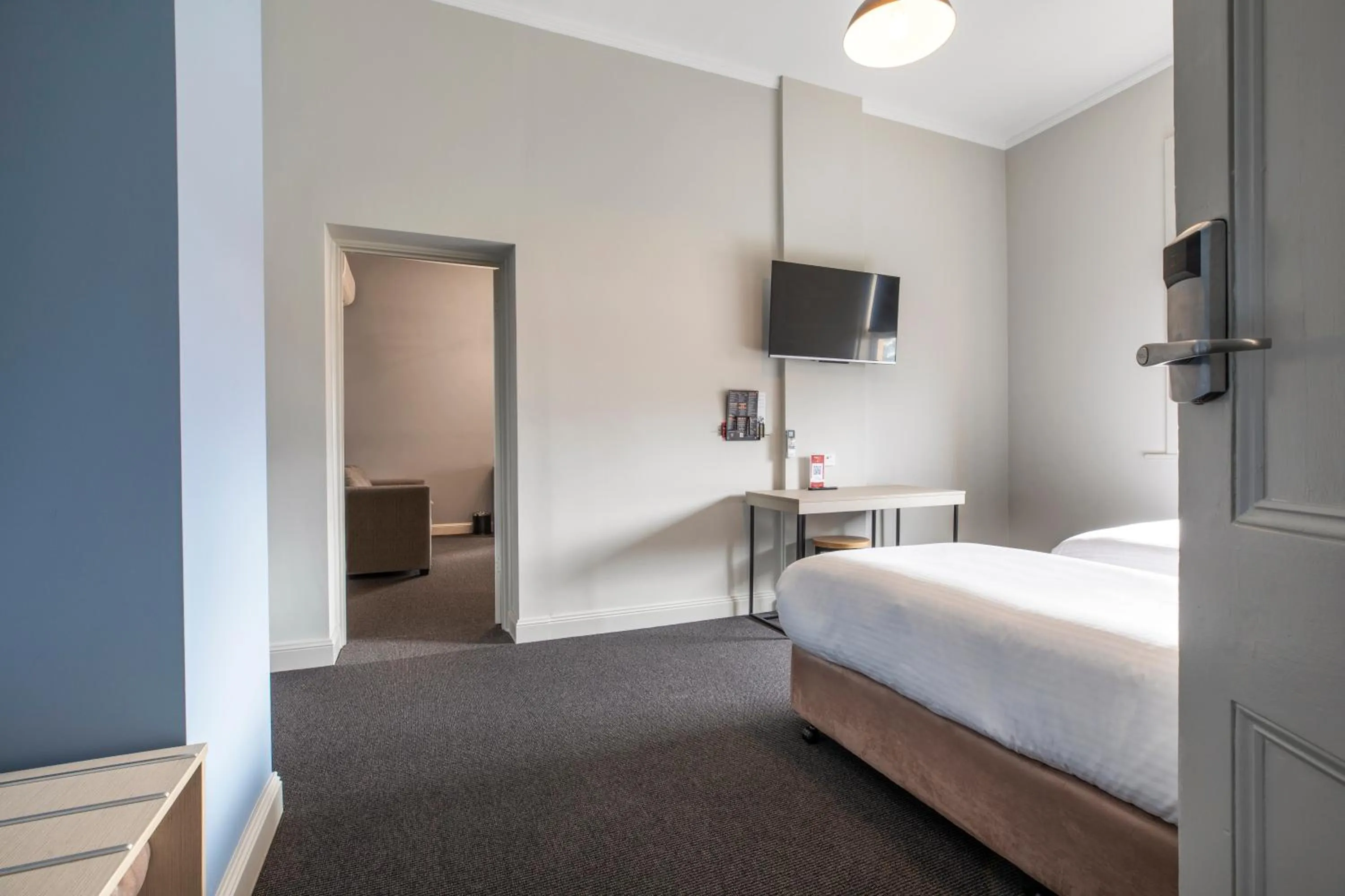 Photo of the whole room, Bed in Nightcap at Federal Hotel Mt Gambier