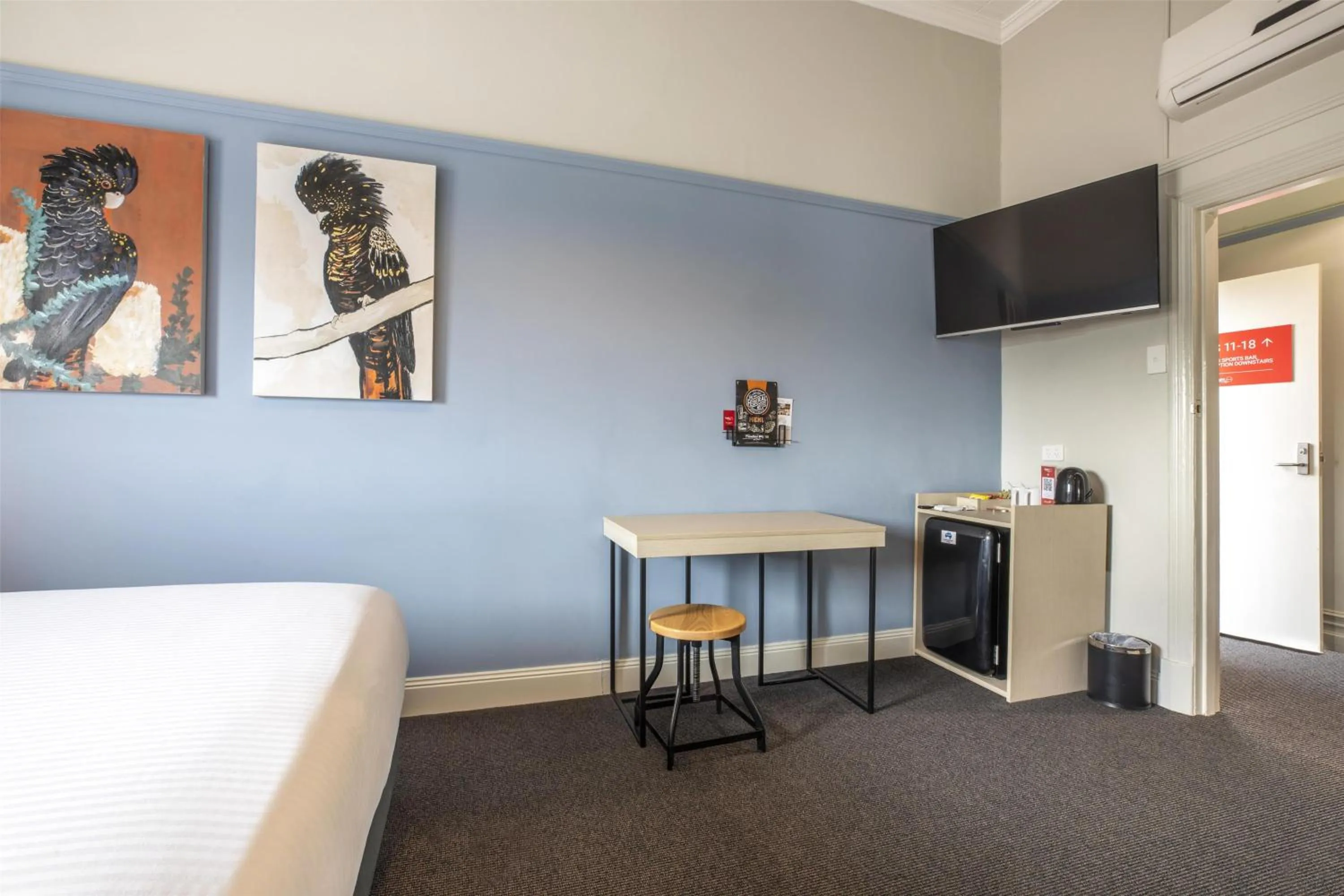 Bedroom, Bed in Nightcap at Federal Hotel Mt Gambier