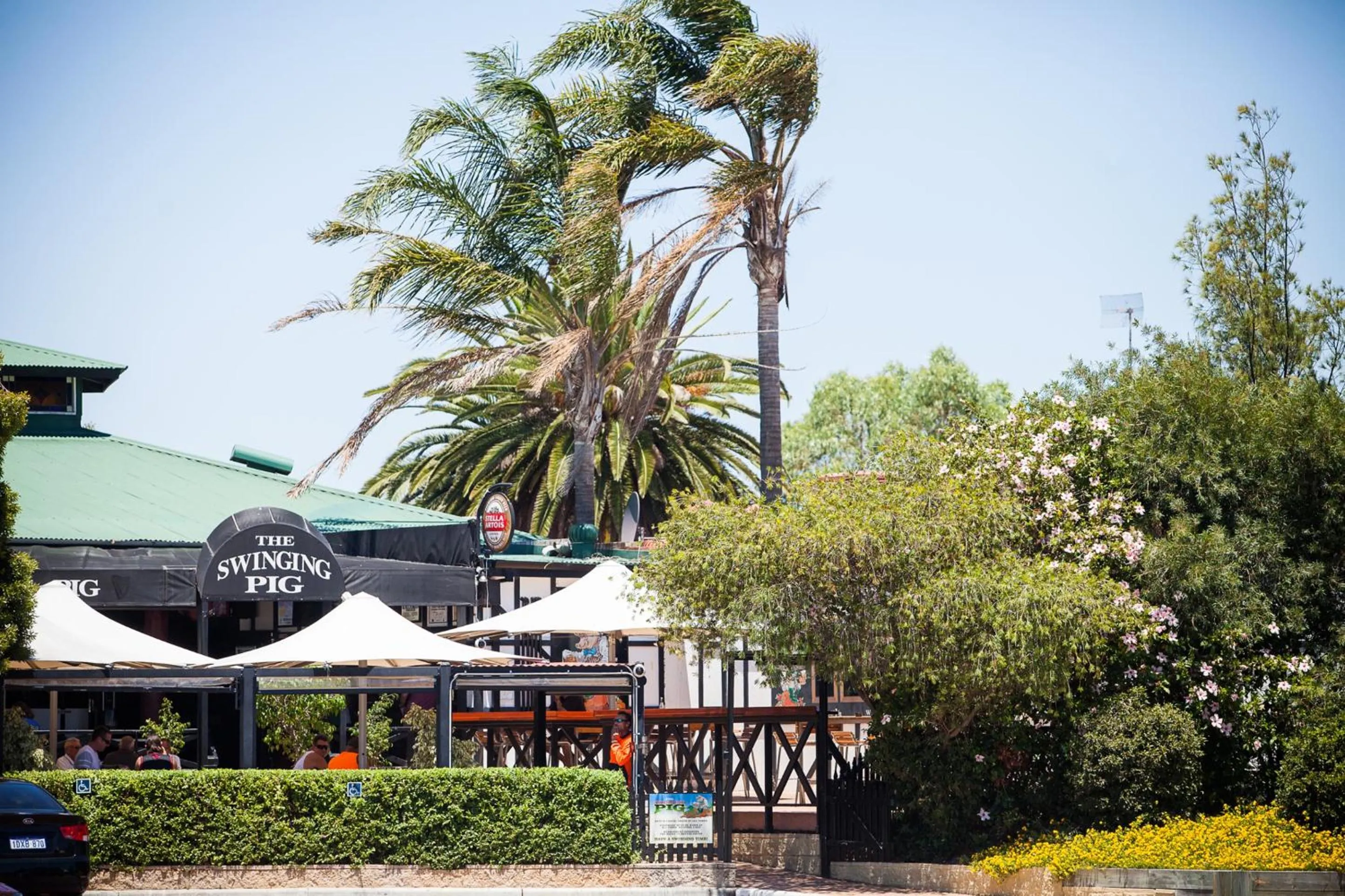 Facade/entrance in Leisure Inn Hotel Rockingham