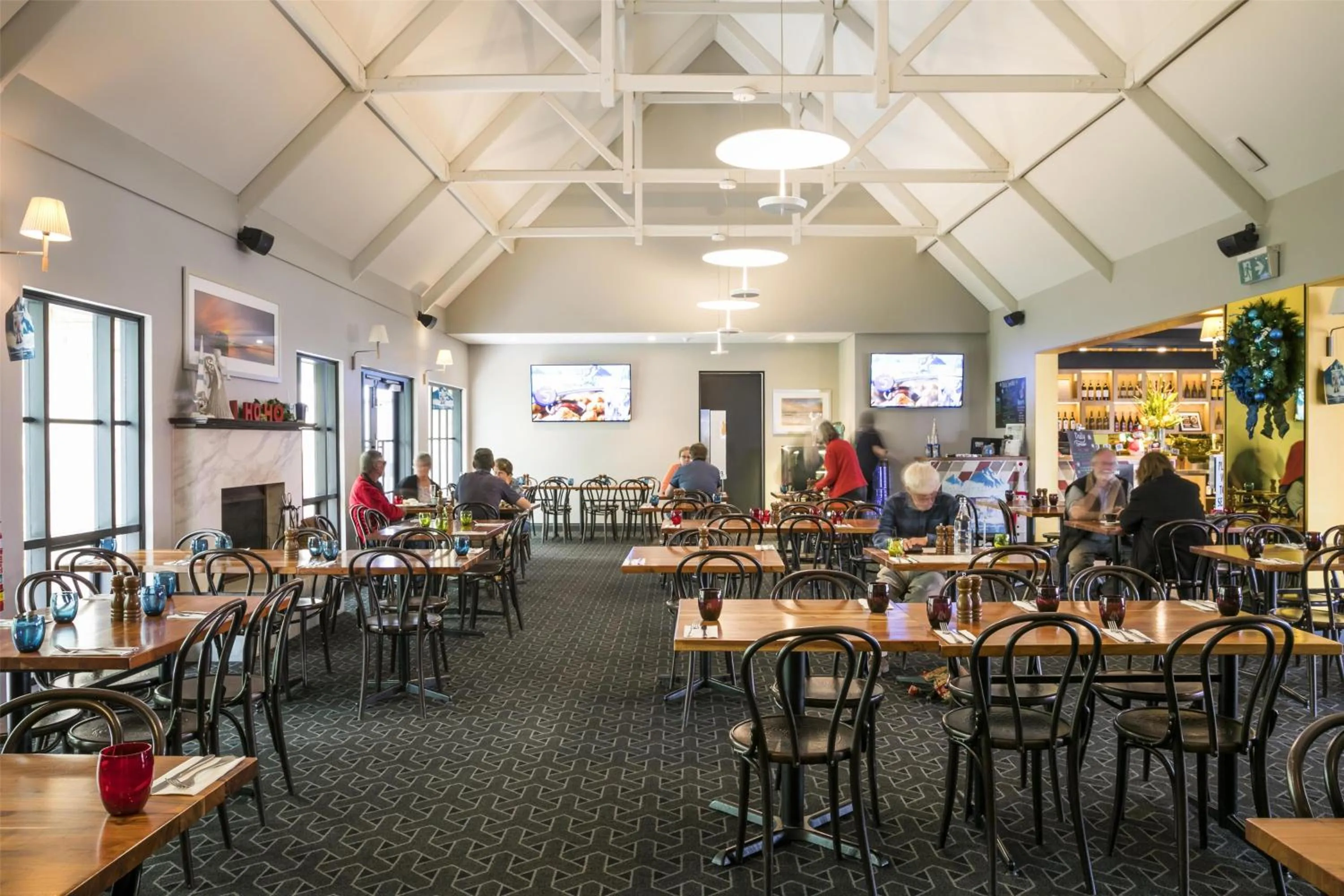 Restaurant/places to eat in Nightcap at the Ship Inn