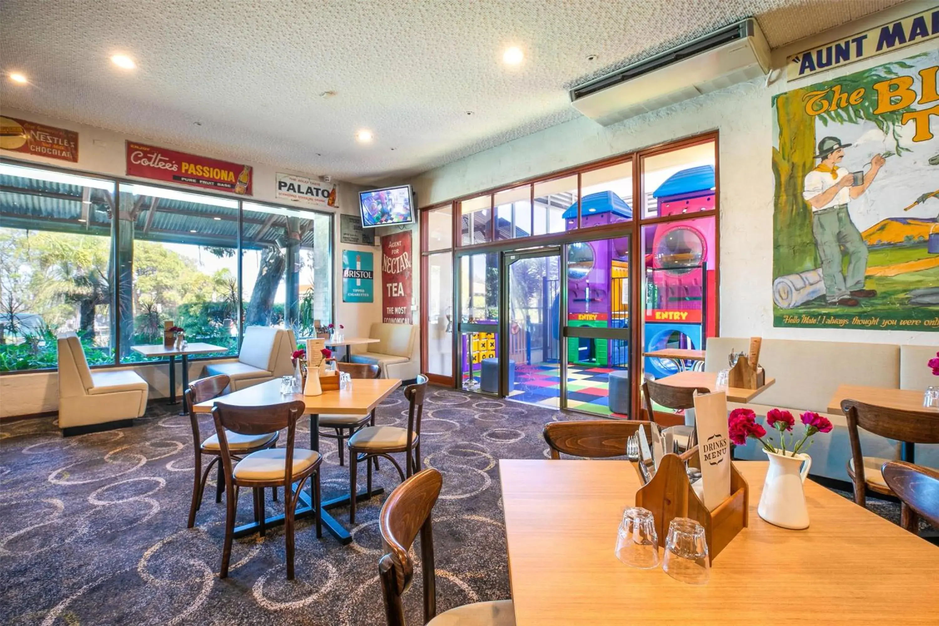 Restaurant/places to eat in Nightcap at Wanneroo Tavern Restaurant/places to eat in Nightcap at Wanneroo Tavern