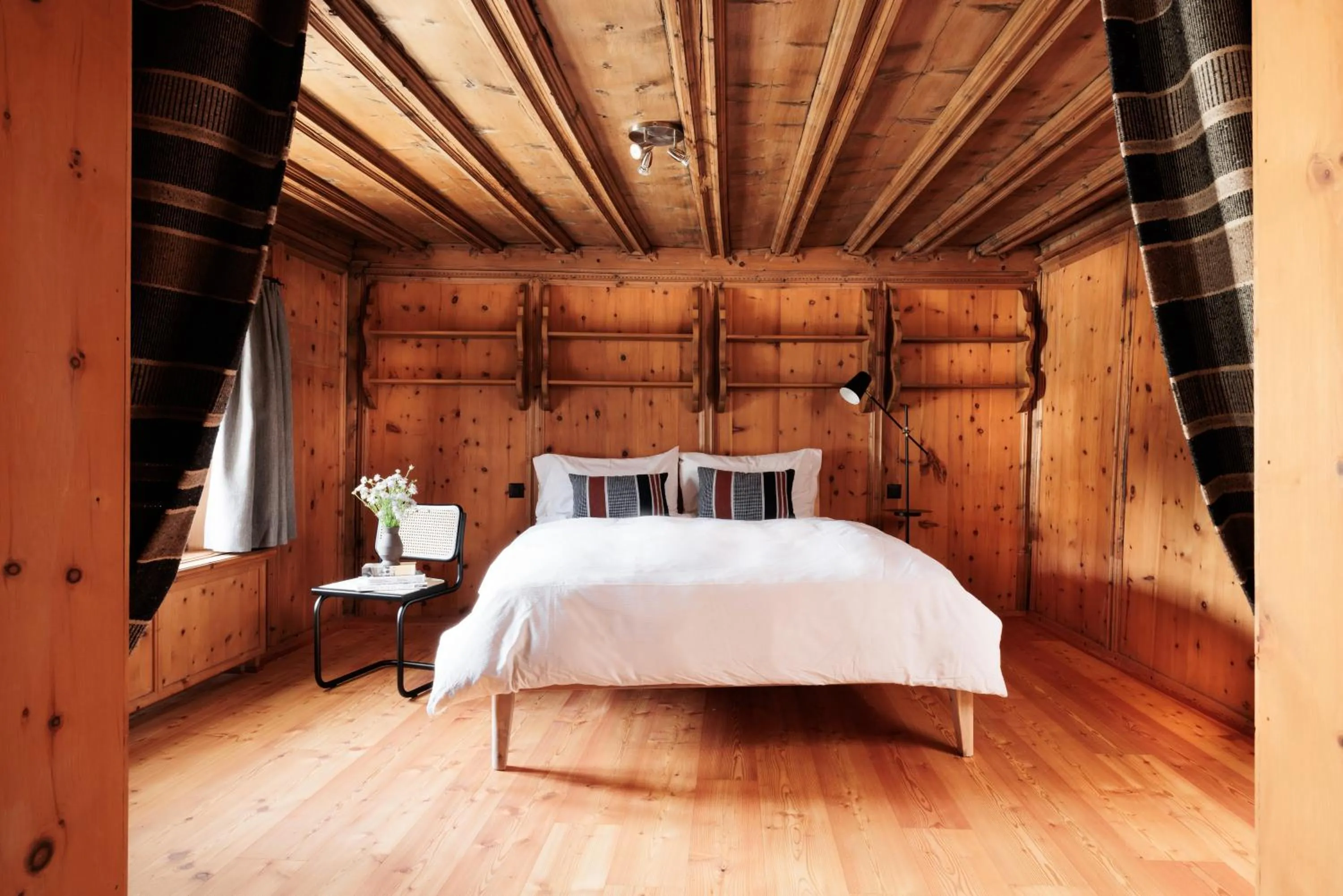 Bed in Hotel Chesa Rosatsch - Home of Food