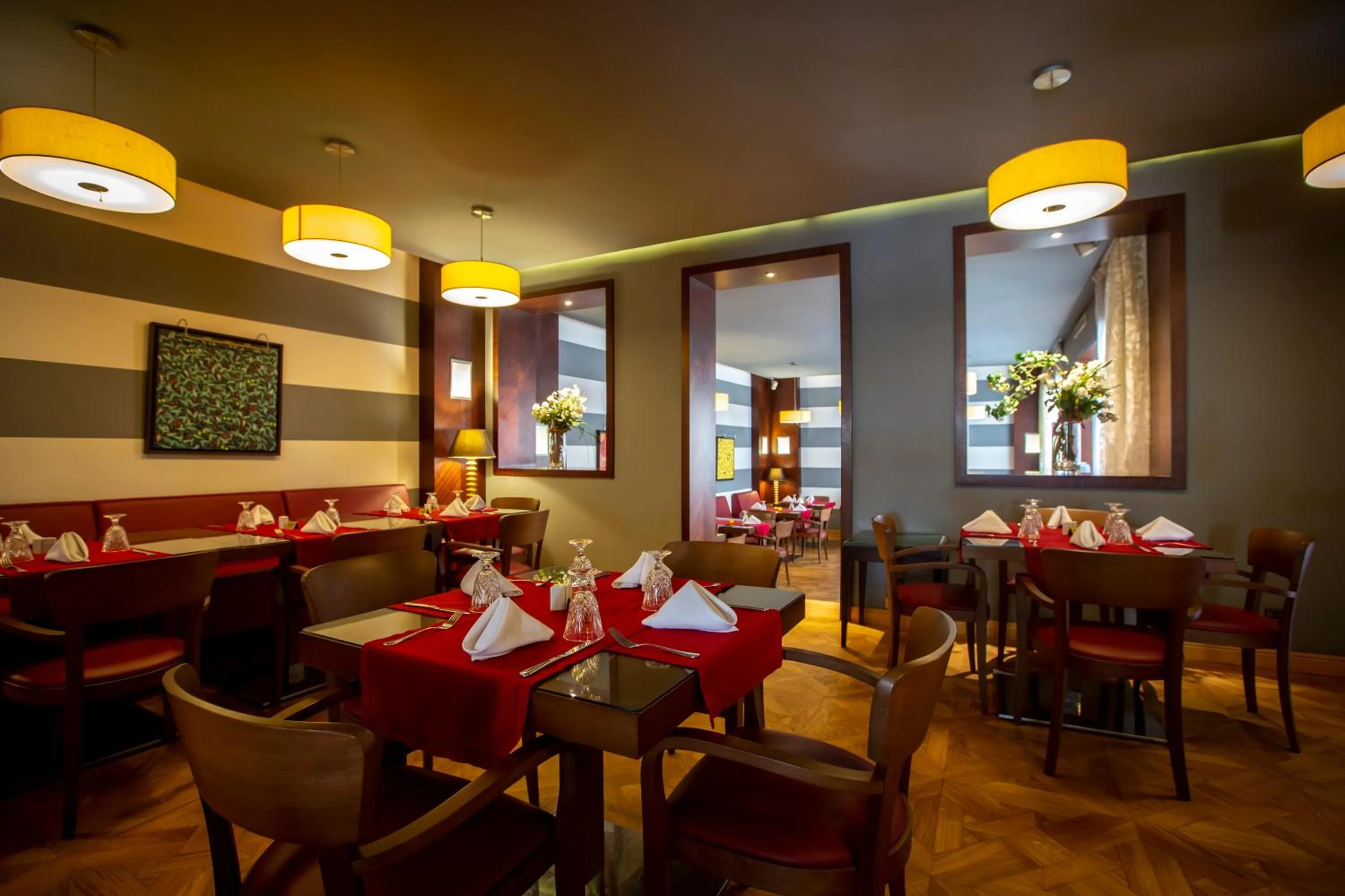 Restaurant/places to eat in Hotel Atlantic Agdal