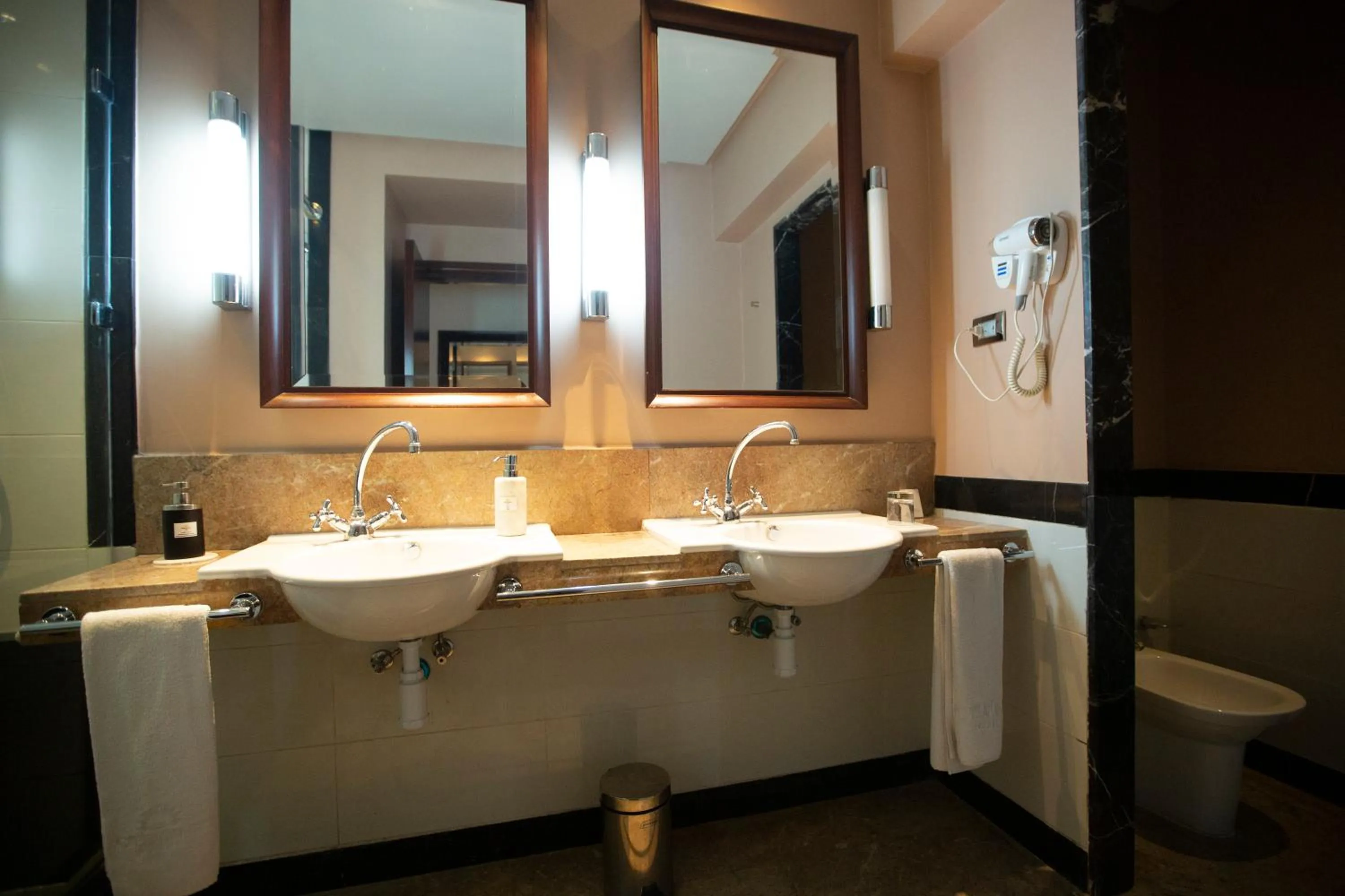 Bathroom in Hotel Atlantic Agdal