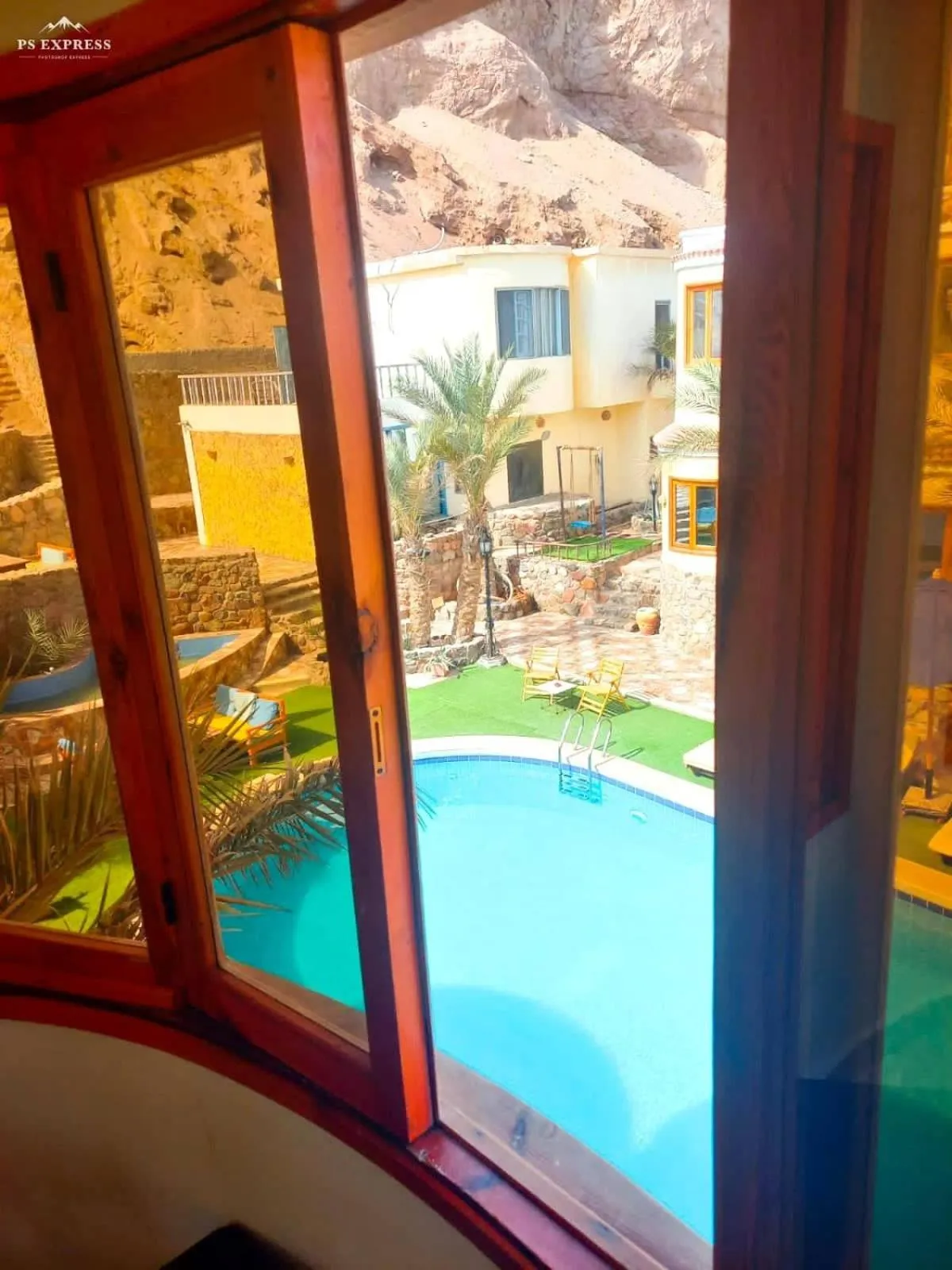 Swimming pool in Neptune Residence