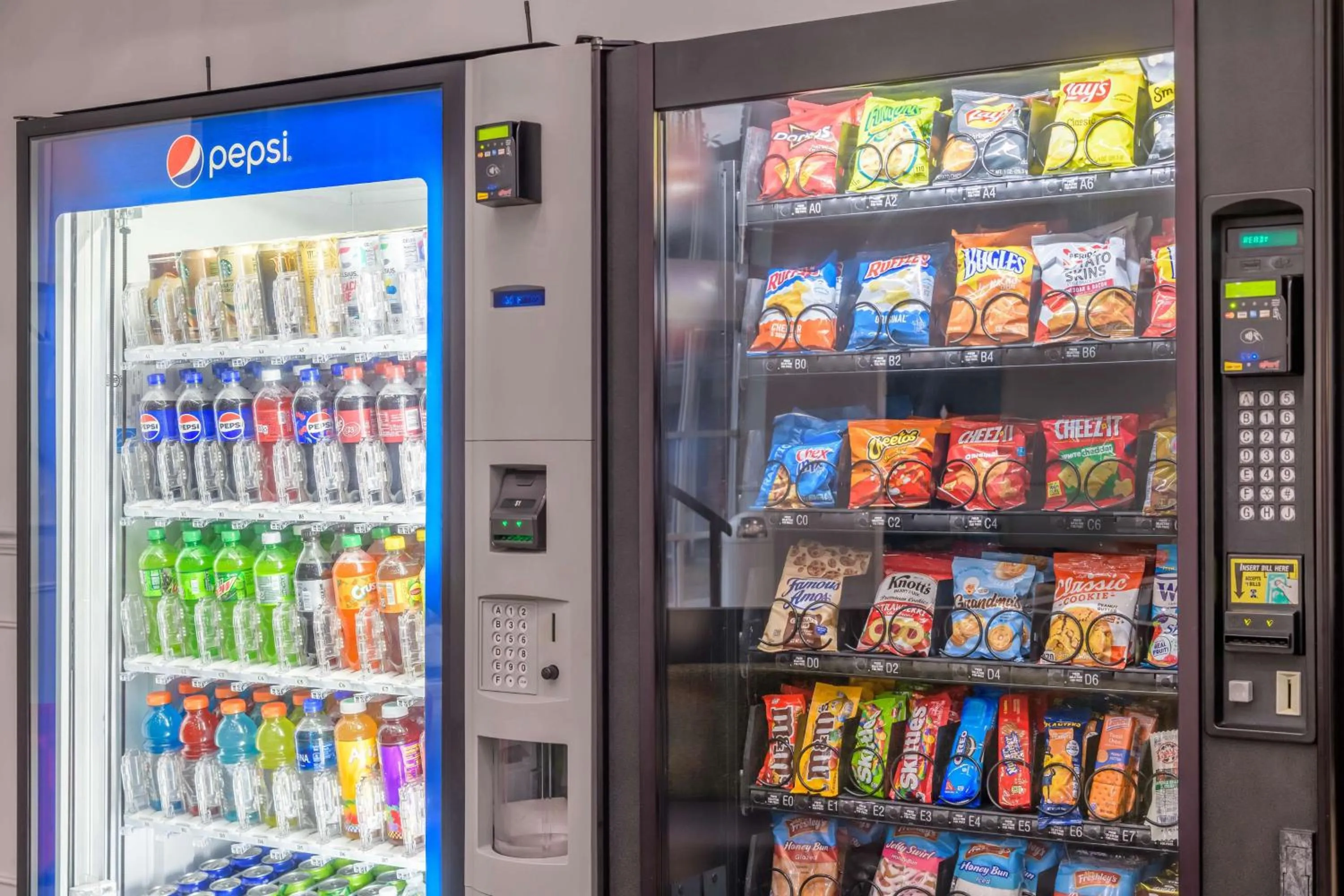 Property building in Motel 6-Ocala, FL - Conference Center