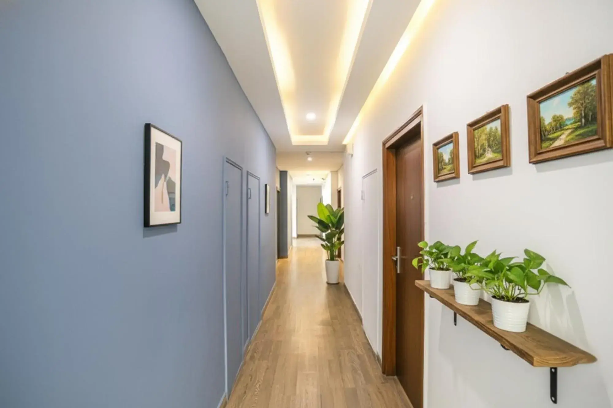 Lobby or reception in FabHotel F9 Sector 51 Lobby or reception in FabHotel F9 Sector 51