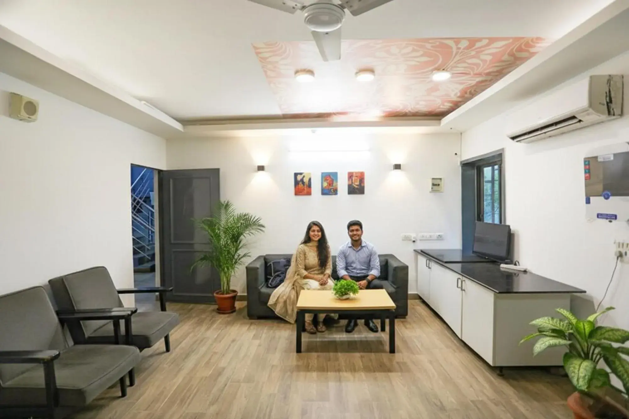 Living room in FabHotel F9 Sector 51 Living room in FabHotel F9 Sector 51