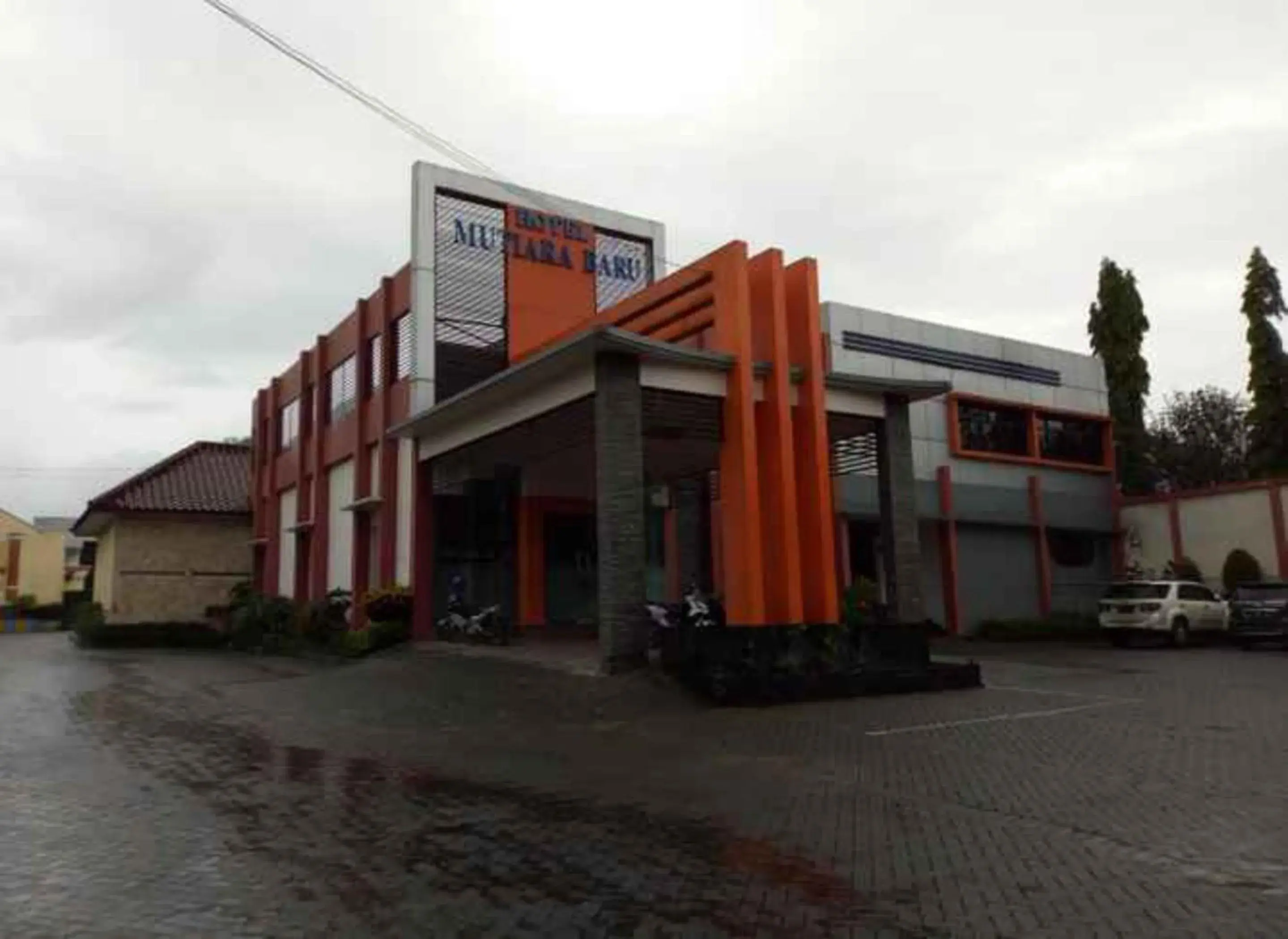 Property building in Hotel Mutiara Baru Property building in Hotel Mutiara Baru