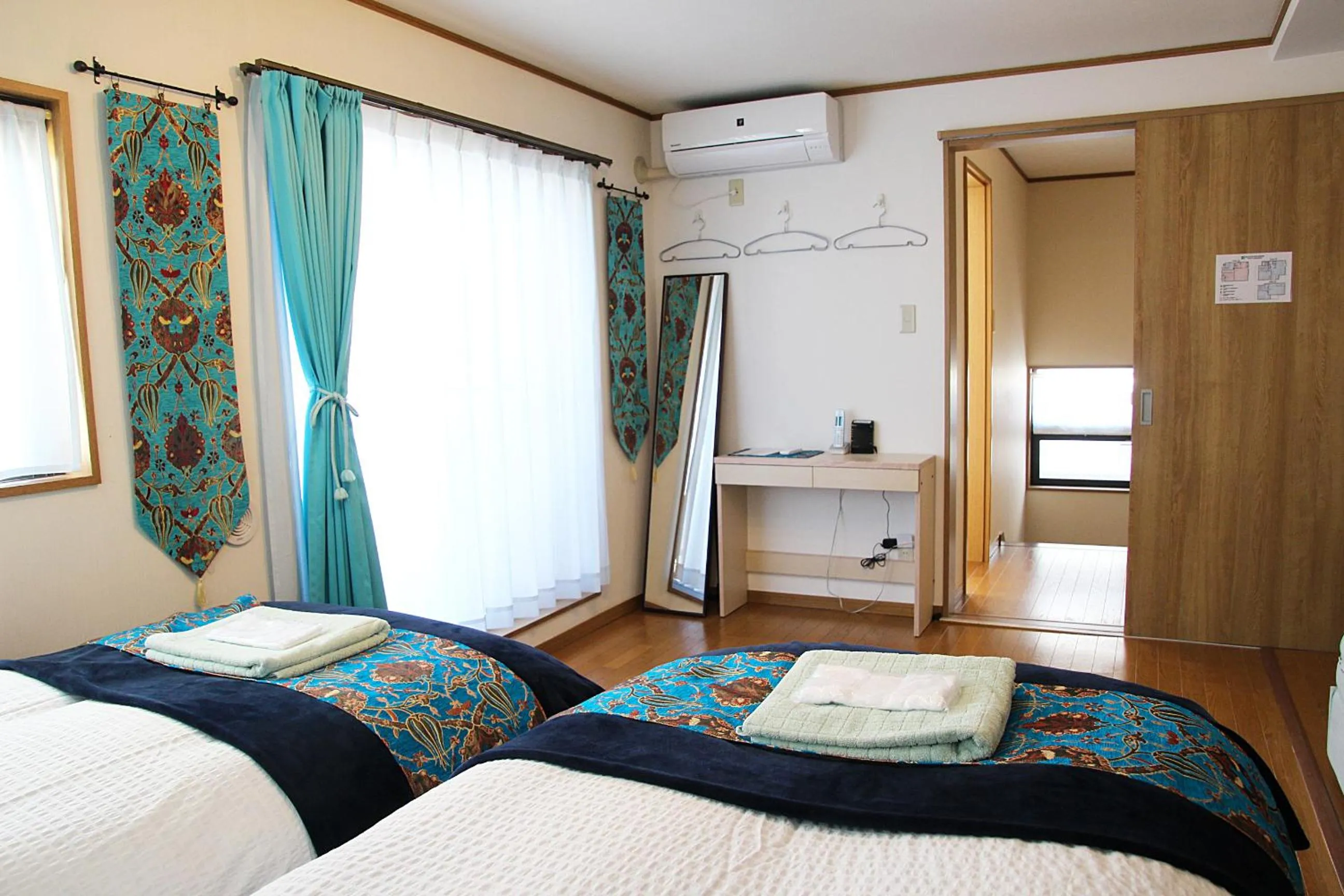 Bedroom, Bed in HAMA HILLS Shinjuku