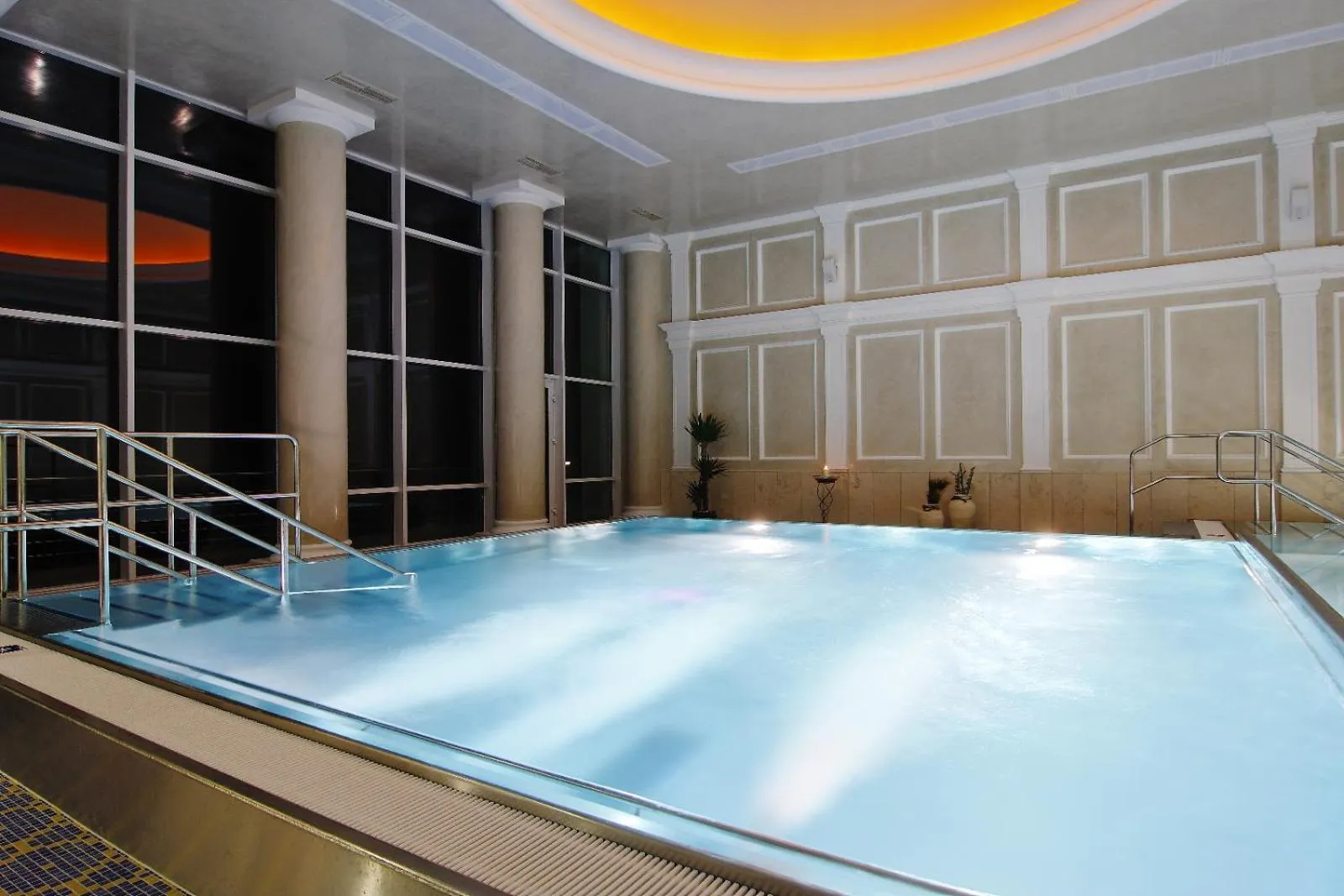 Swimming pool in Kúpele Brusno - Kúpeľný hotel Poľana