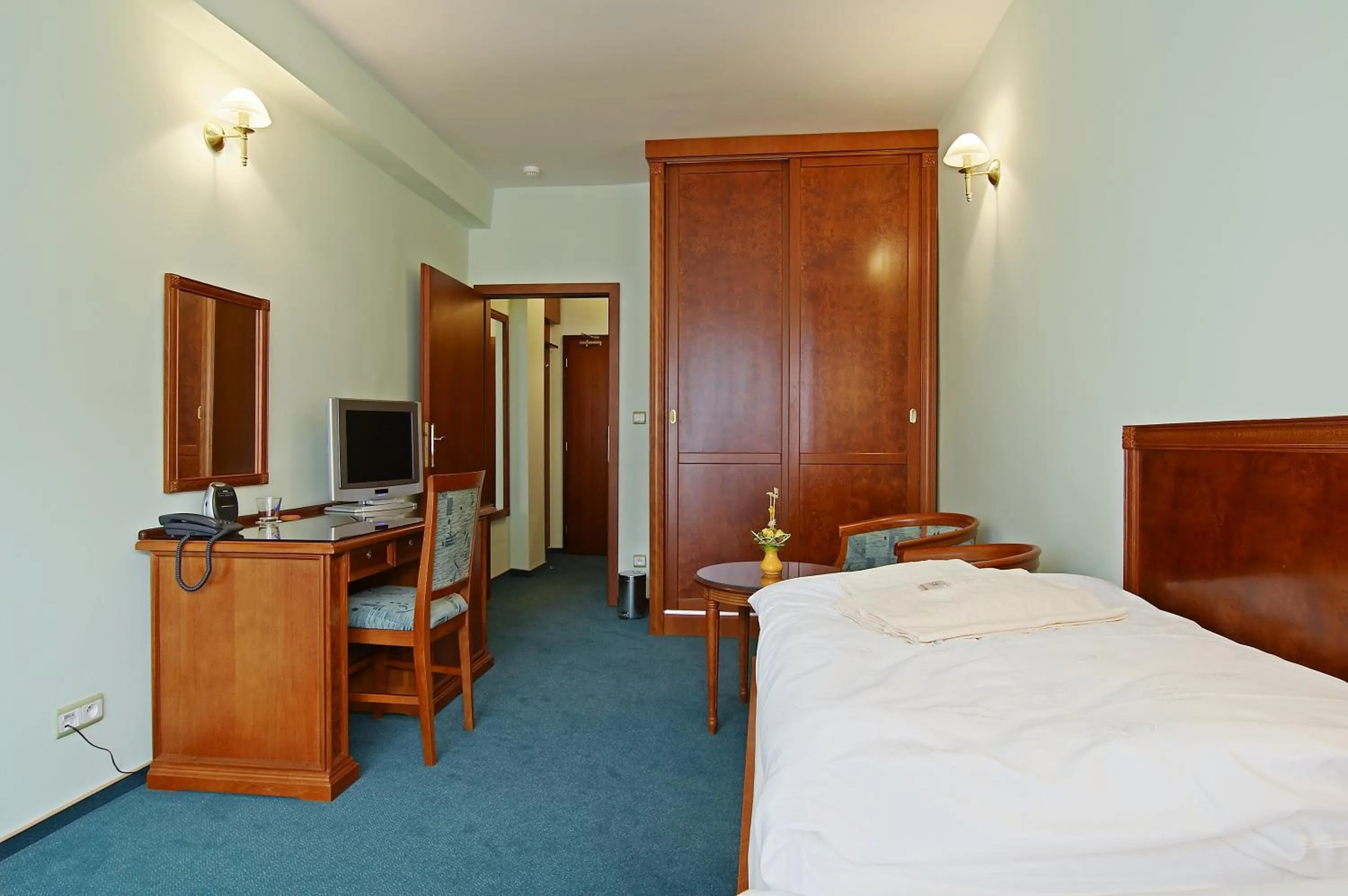 Photo of the whole room, Bed in Kúpele Brusno - Kúpeľný hotel Poľana