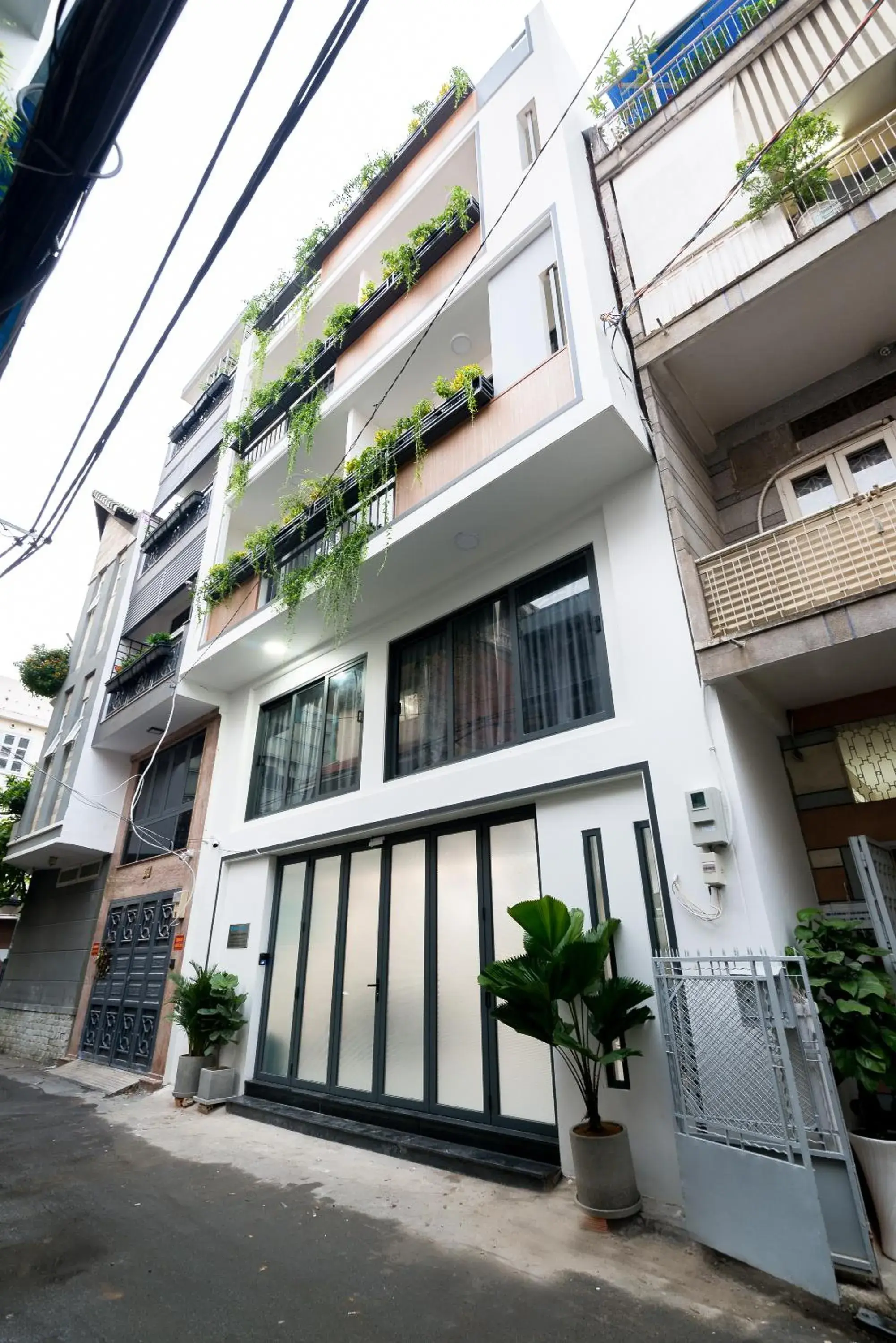 Property building in Cozrum Homes - Saphera Residence Property building in Cozrum Homes - Saphera Residence