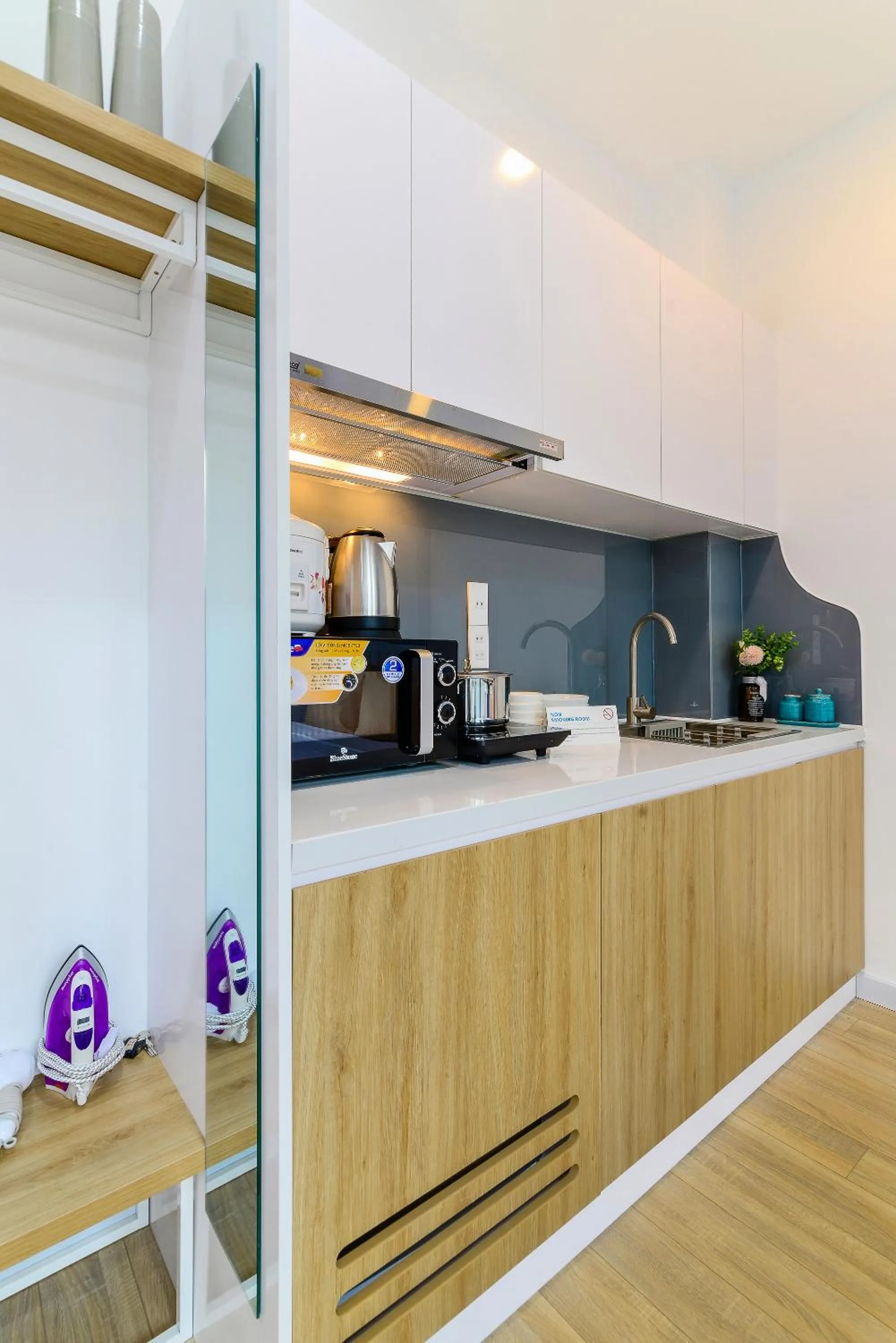 Kitchen or kitchenette in Cozrum Homes - Saphera Residence