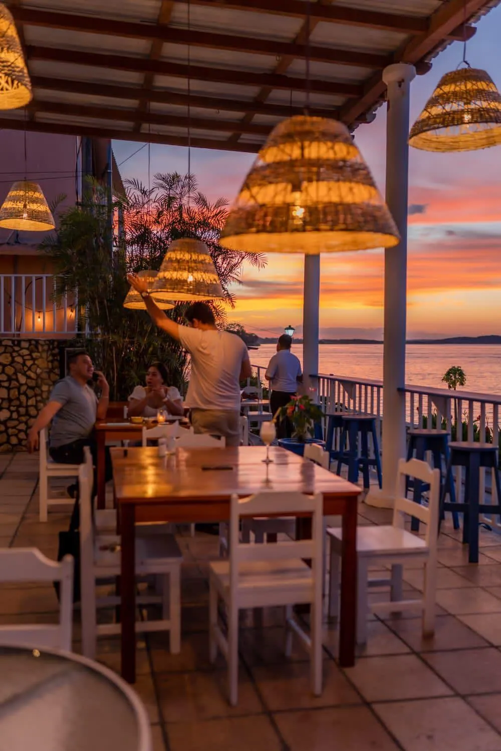 Restaurant/places to eat in Hotel Sabana