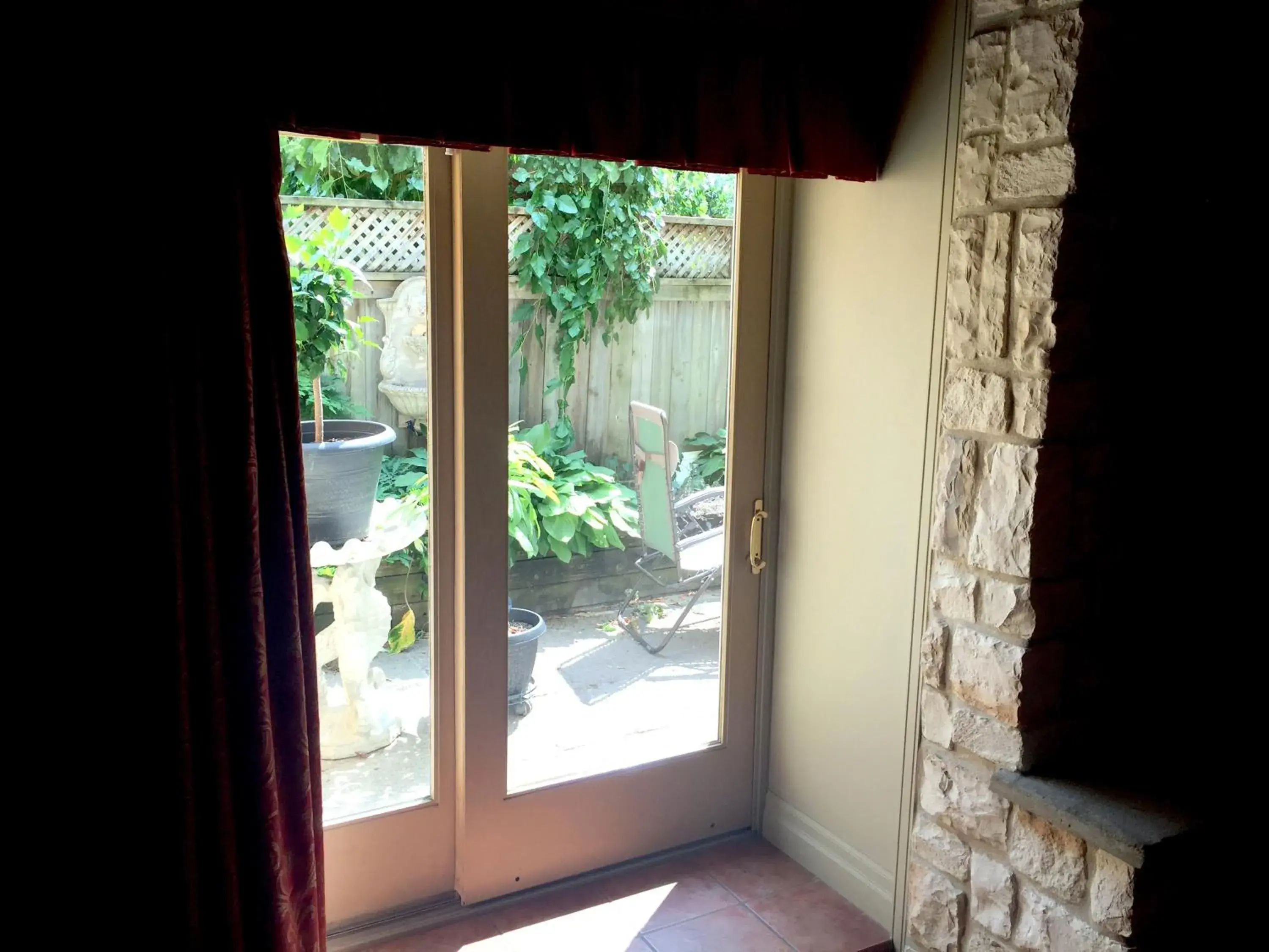 Suite with Terrace in Grey Rose Suites Suite with Terrace in Grey Rose Suites