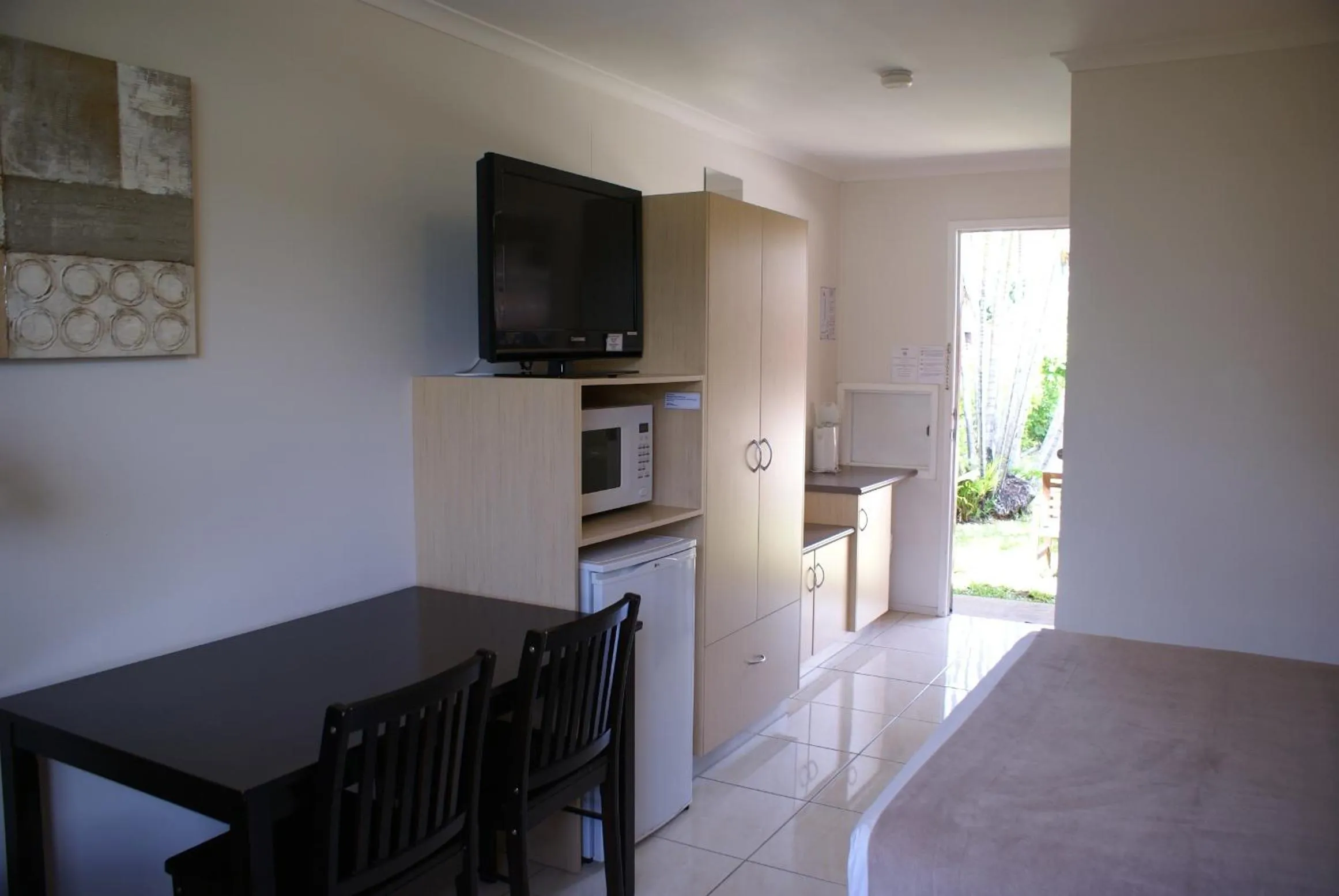 TV and multimedia in Mackay Motor Inn