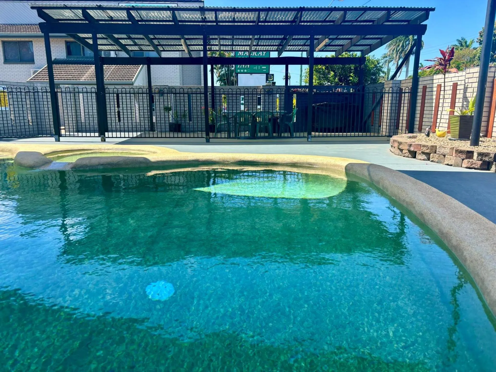 Day in Mackay Motor Inn