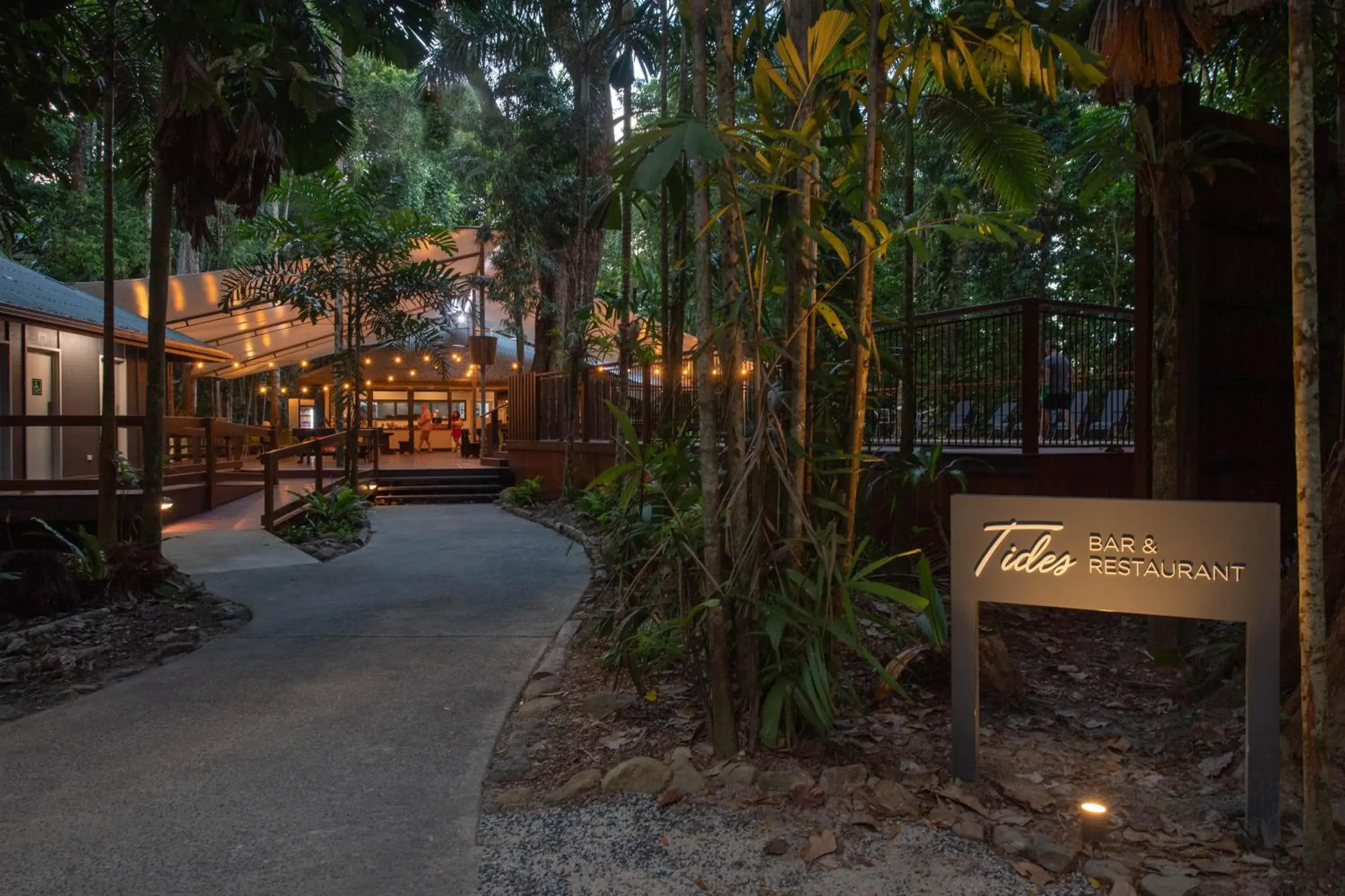 Restaurant/places to eat in Cape Trib Beach House Restaurant/places to eat in Cape Trib Beach House