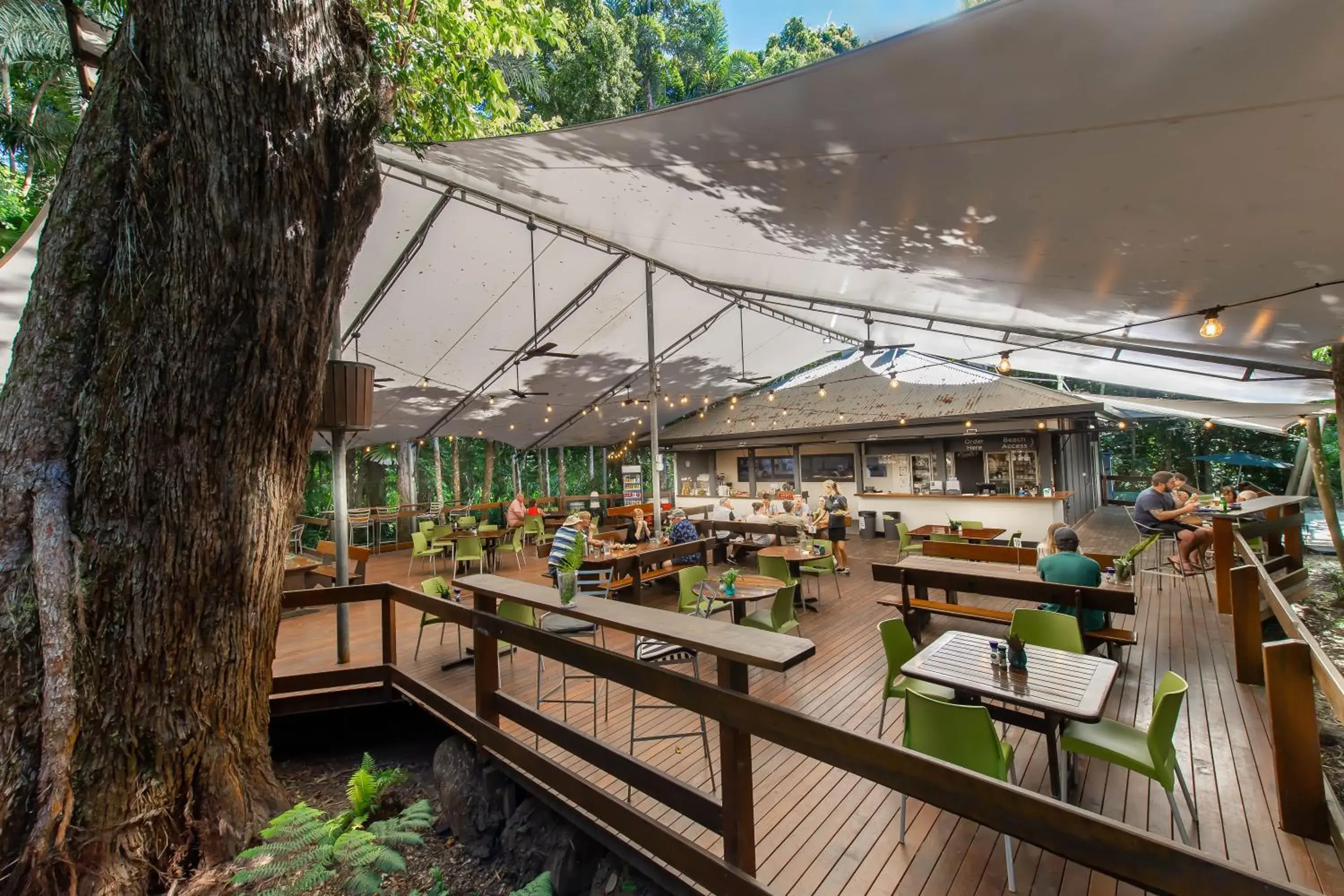 Restaurant/places to eat in Cape Trib Beach House Restaurant/places to eat in Cape Trib Beach House