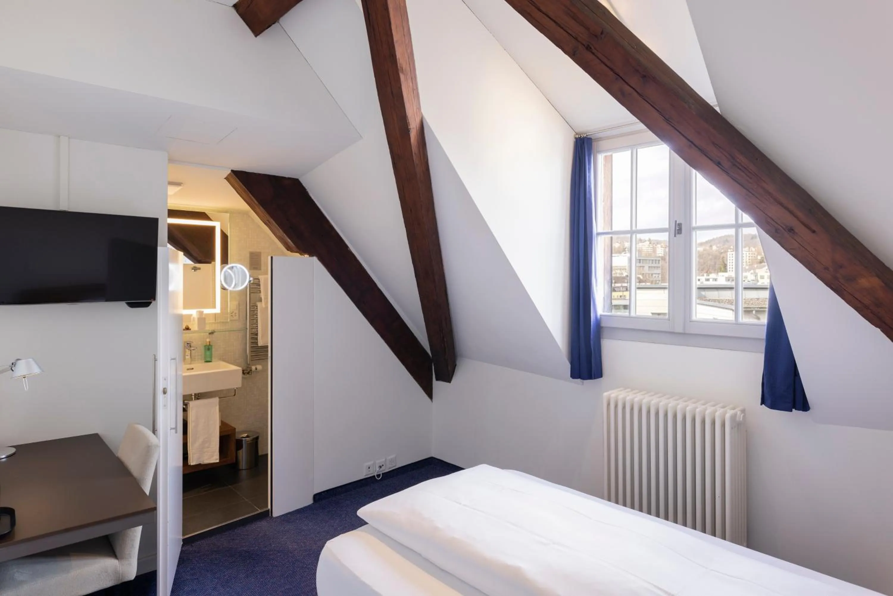 Bathroom, Bed in Boutique-Hotel Rüden