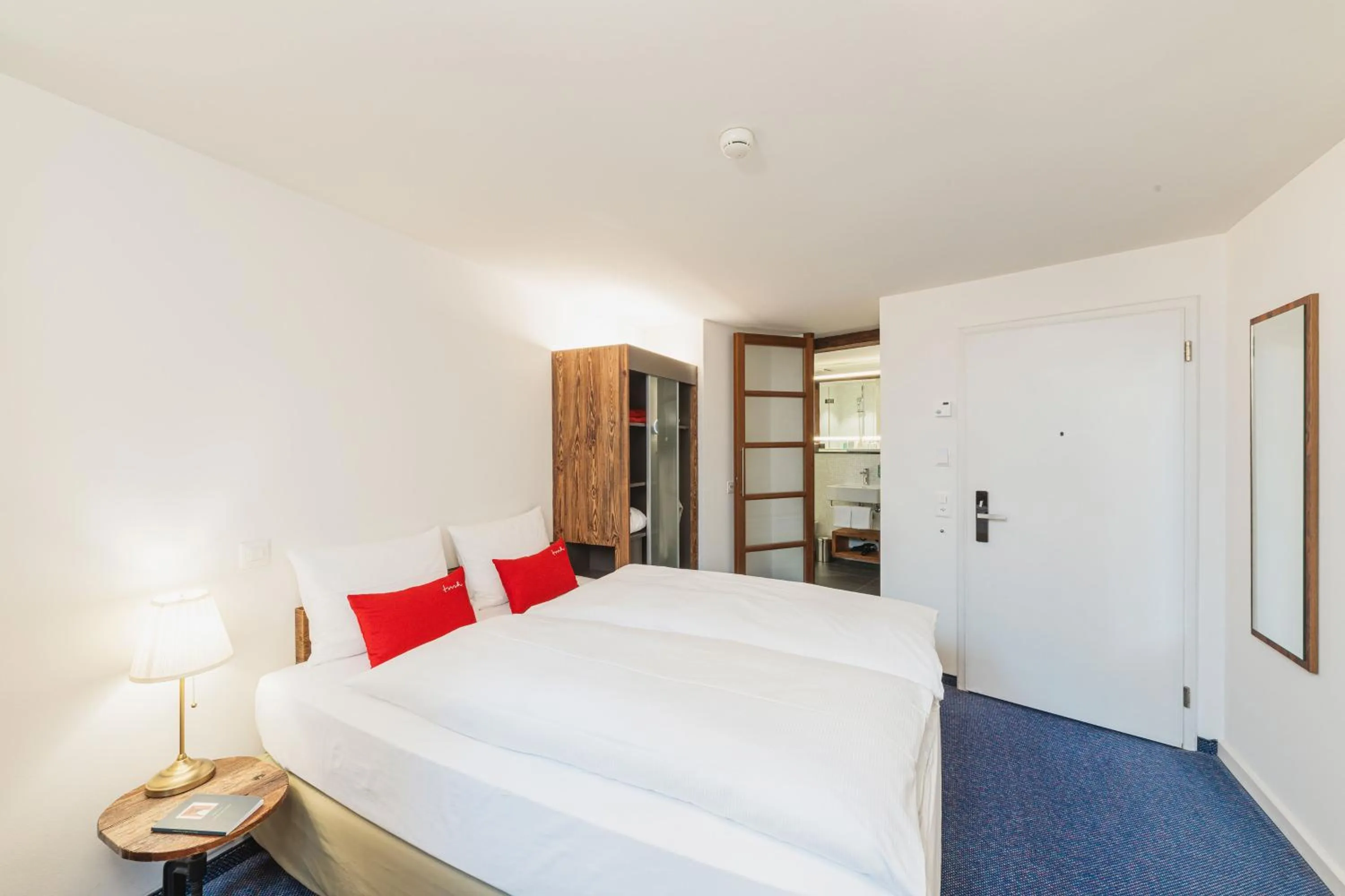 Bed in Tailormade Hotel RÜDEN Schaffhausen