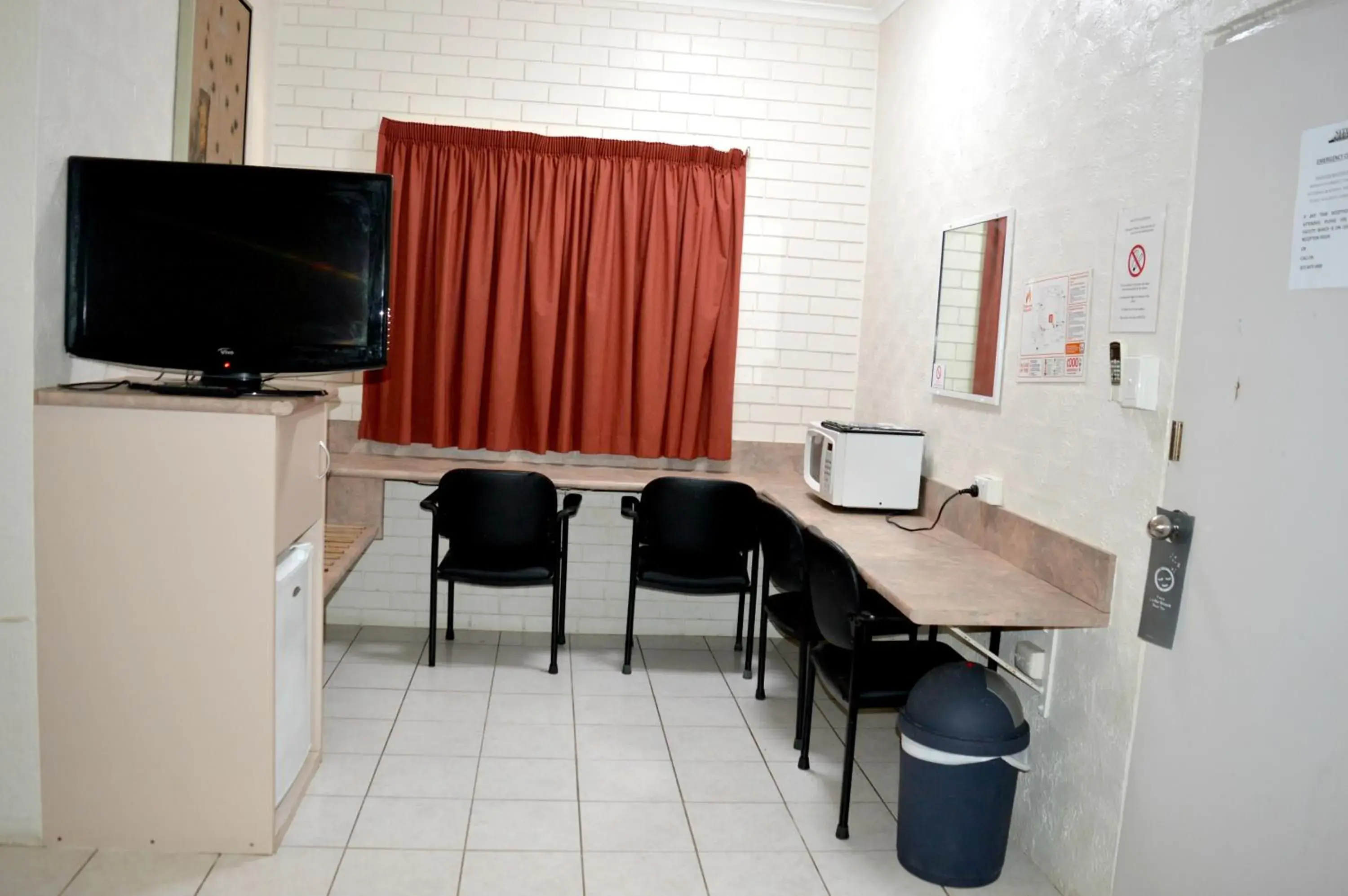 TV and multimedia in Mid City Motor Inn TV and multimedia in Mid City Motor Inn