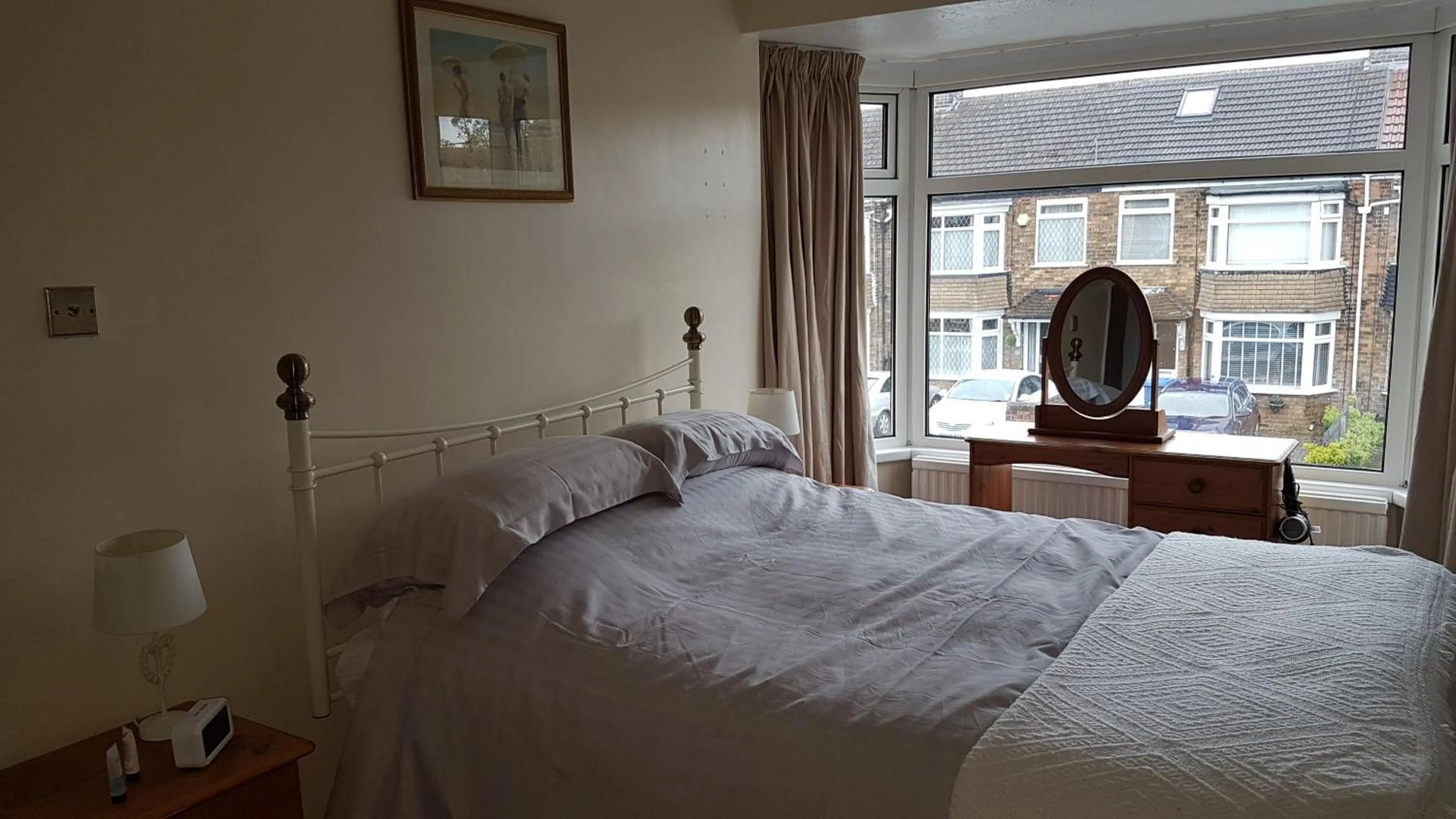 Bed in Beverley East Townhouse Free Parking
