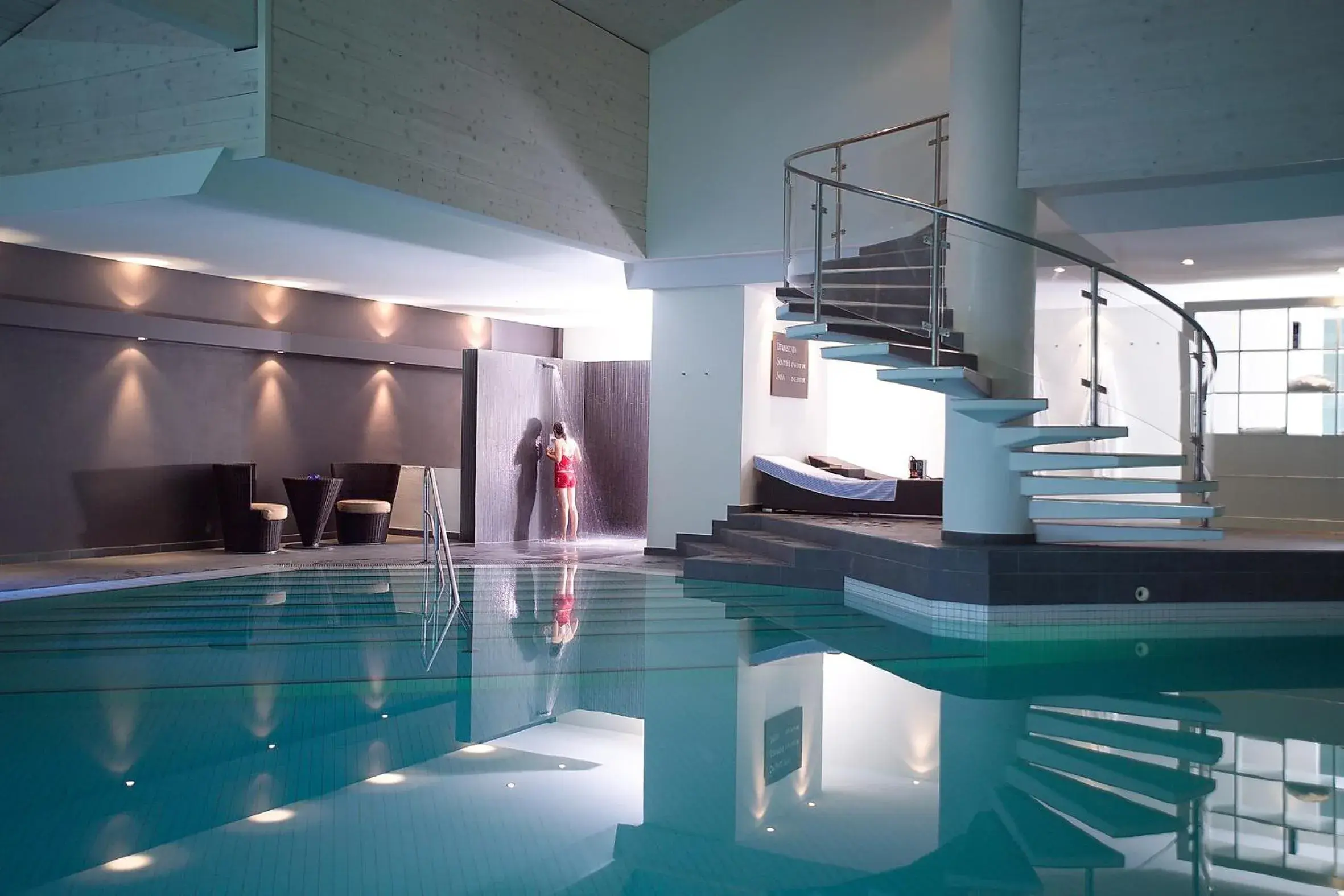 Swimming pool in HUUS Gstaad Swimming pool in HUUS Gstaad