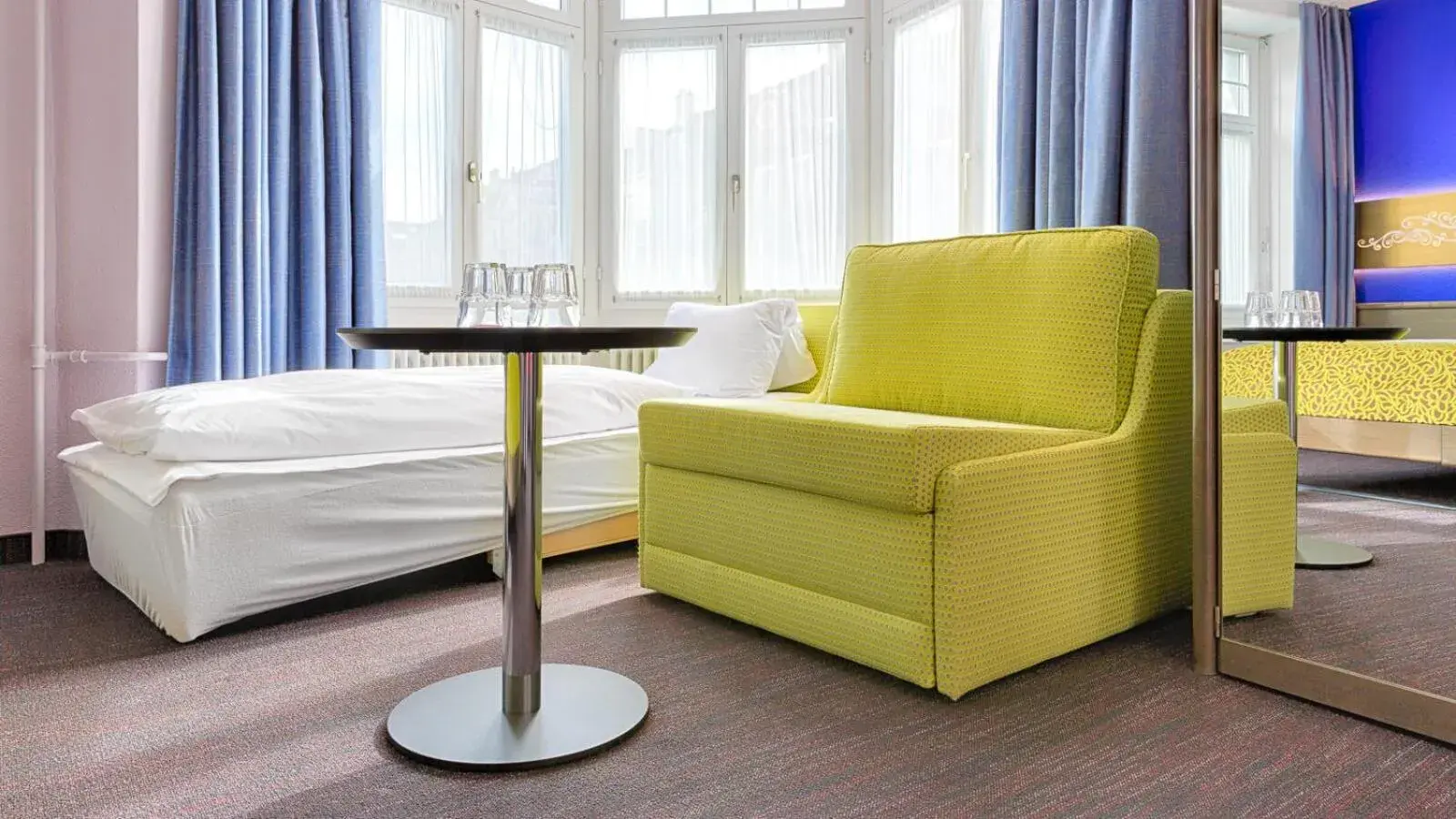 Photo of the whole room, Bed in Hotel Drei Könige Luzern Photo of the whole room, Bed in Hotel Drei Könige Luzern