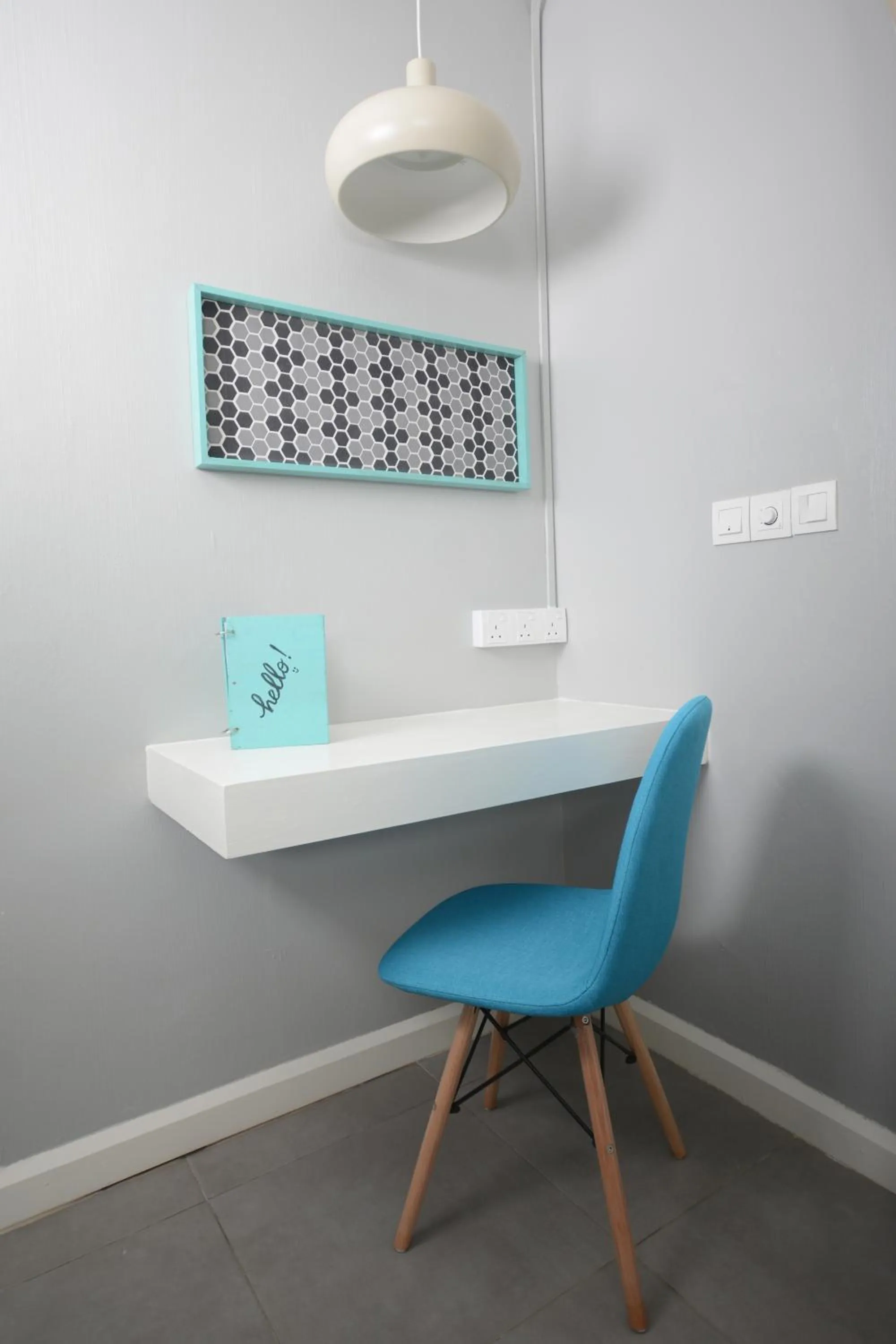 Seating area in La Pari-Pari