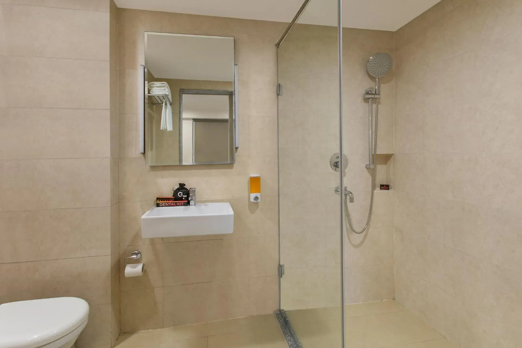 Twin Room - single occupancy in Ginger Noida 63 Twin Room - single occupancy in Ginger Noida 63