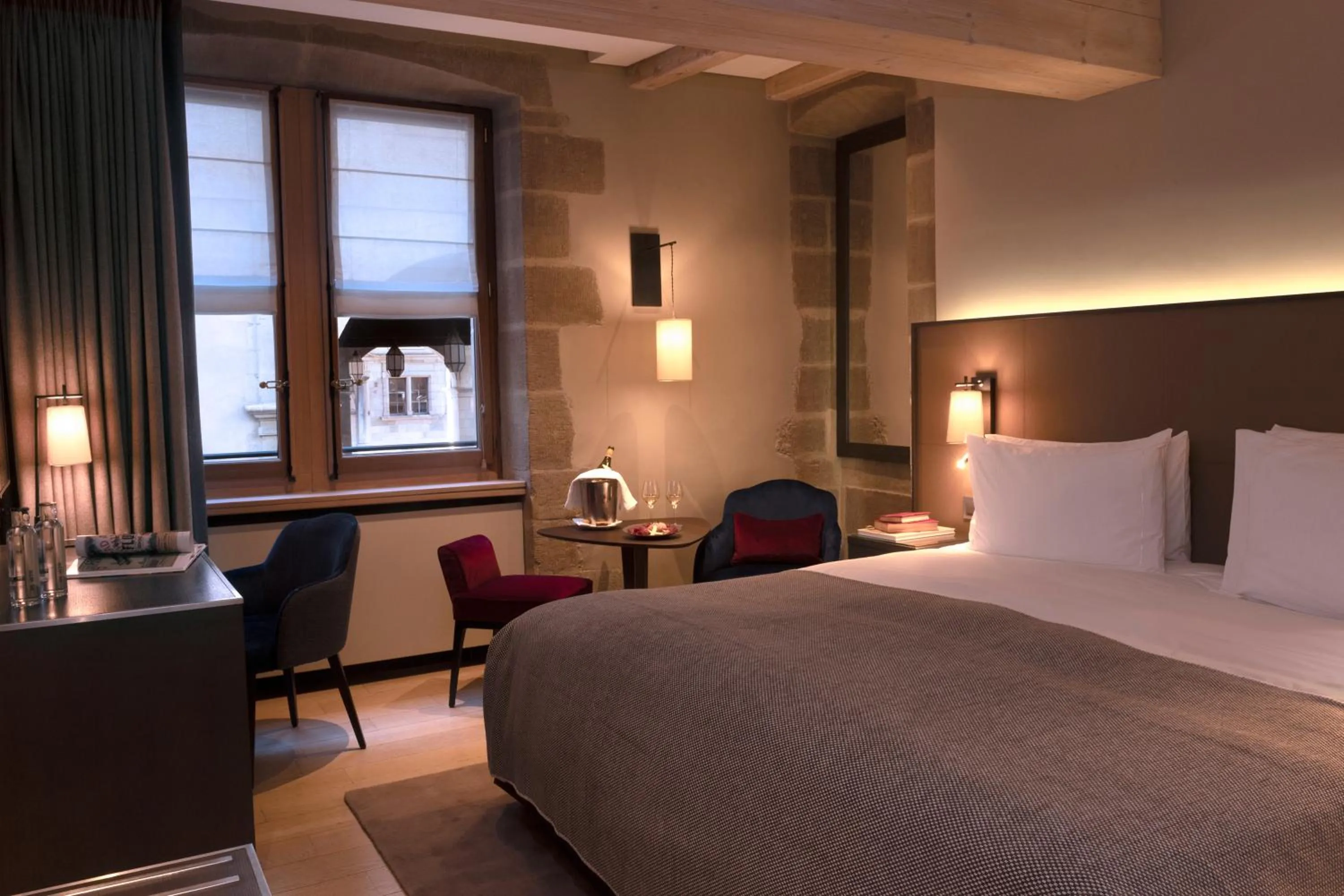 Photo of the whole room, Bed in Hôtel Les Armures