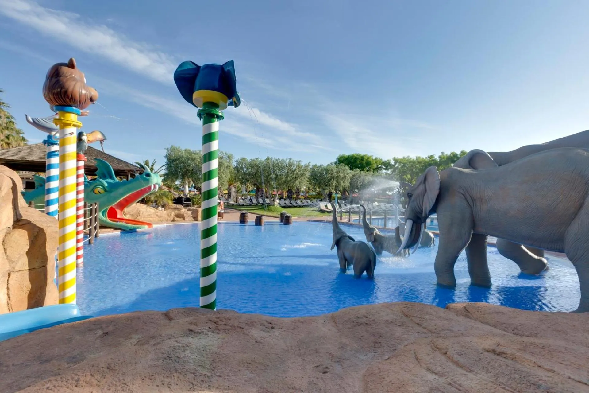 Swimming pool in Cambrils Park Resort