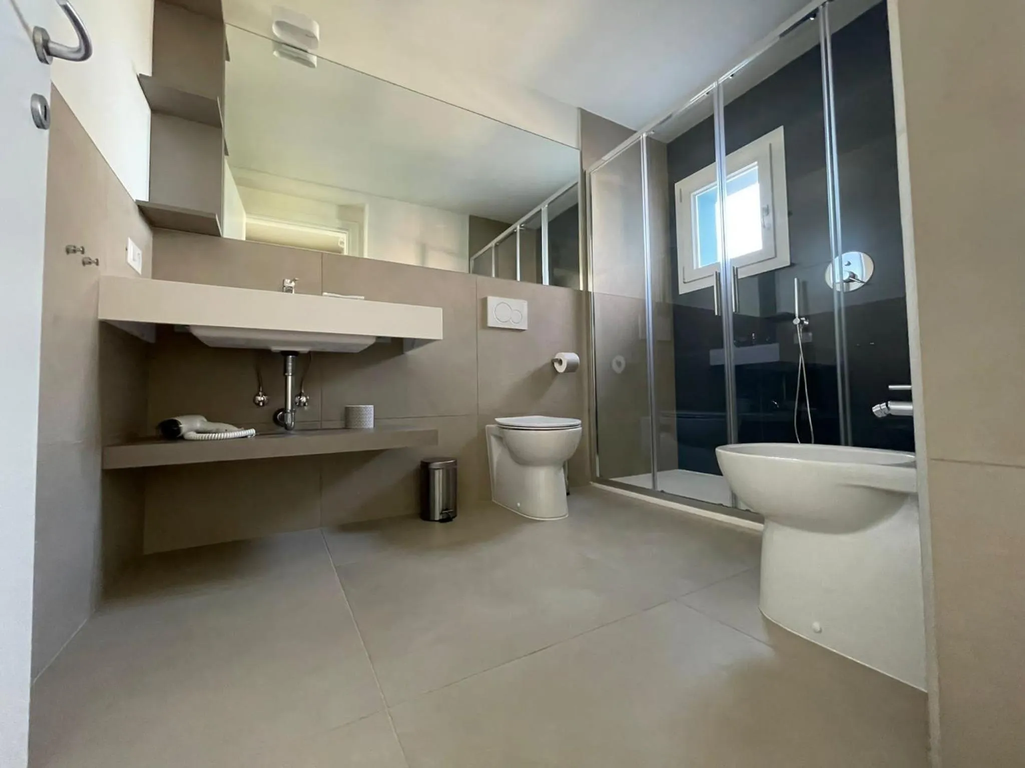 Bathroom in MAR60 Apartments