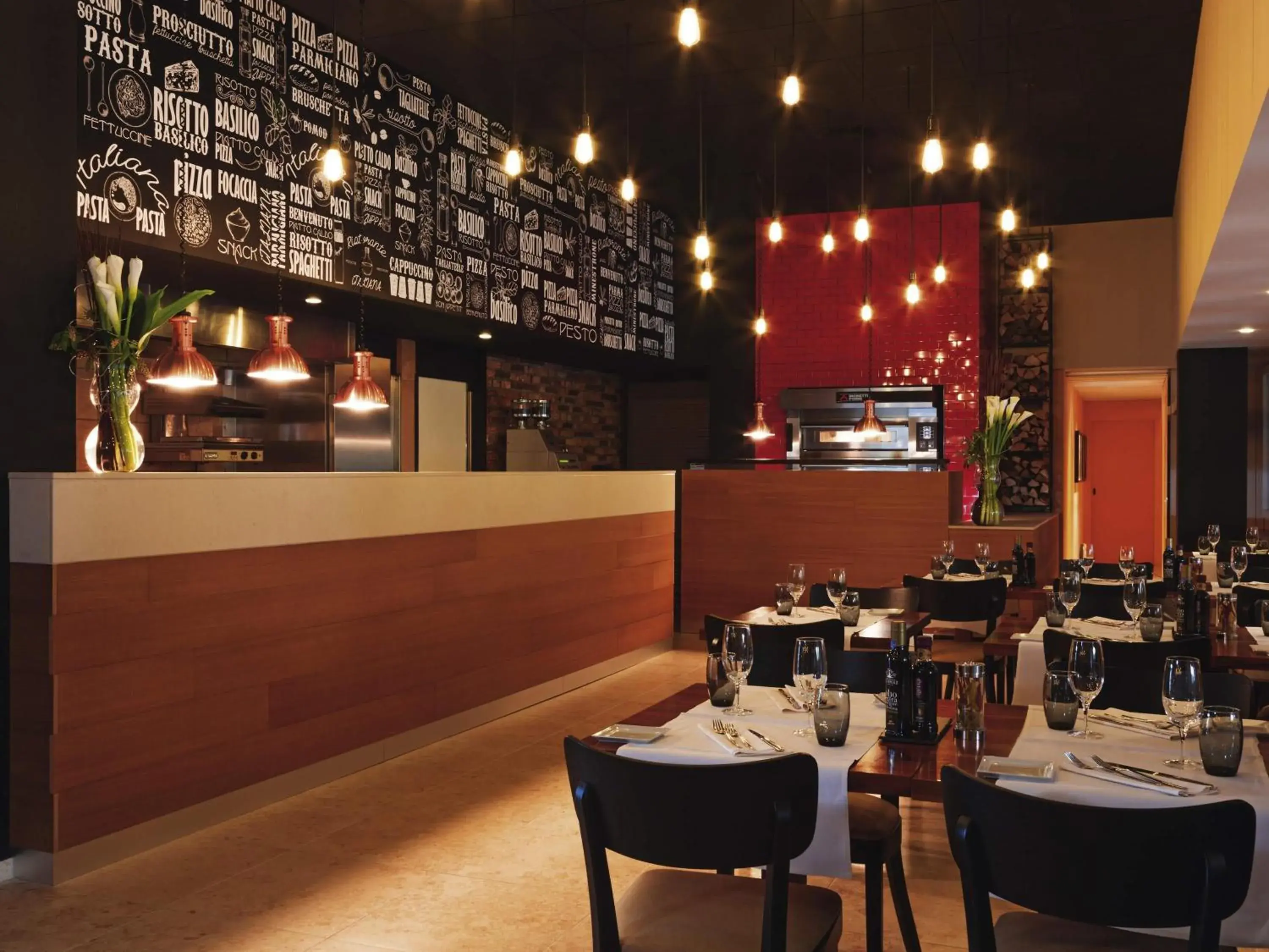 Restaurant/places to eat in Mövenpick Hotel Zürich-Regensdorf Restaurant/places to eat in Mövenpick Hotel Zürich-Regensdorf