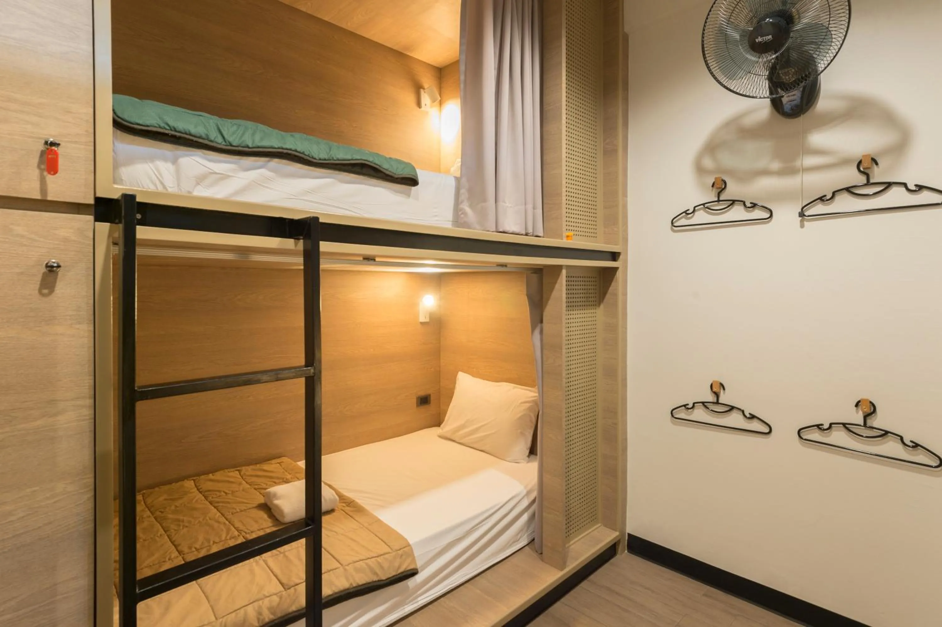 bunk bed, Bed in T Hostel @ Victory Monument