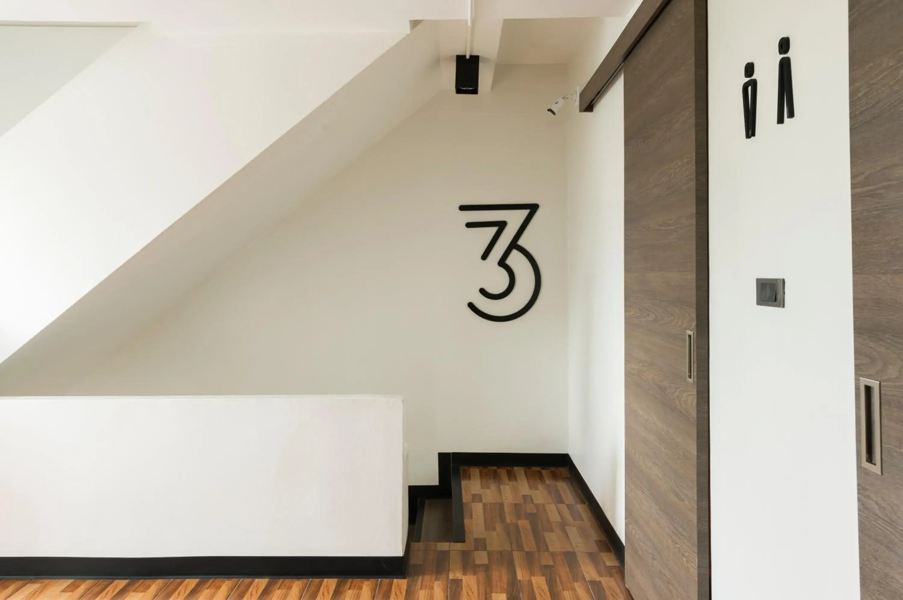 Property building in T Hostel @ Victory Monument Property building in T Hostel @ Victory Monument