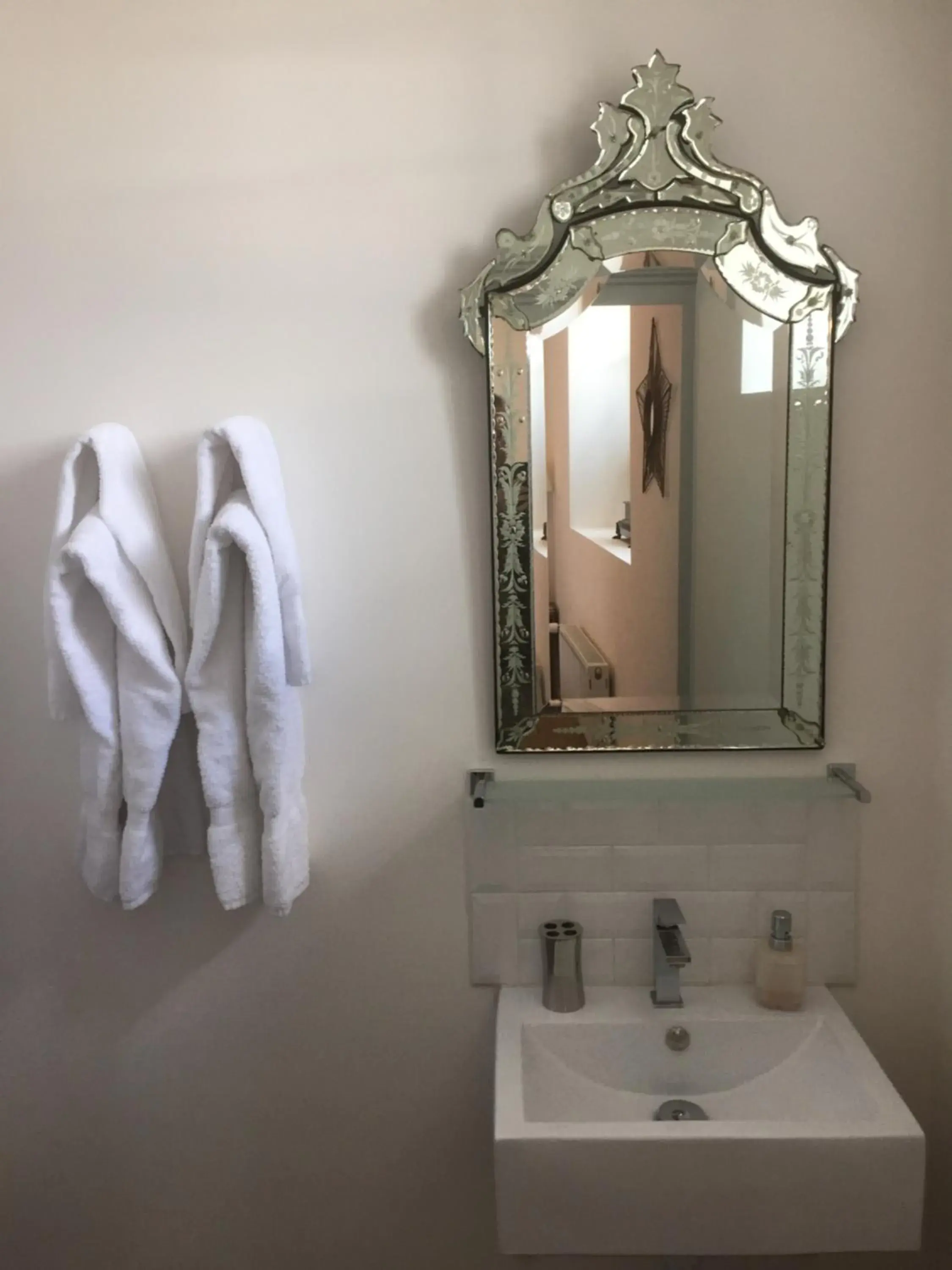 Apartment with Garden View in Chateau De La Goujonnerie Apartment with Garden View in Chateau De La Goujonnerie