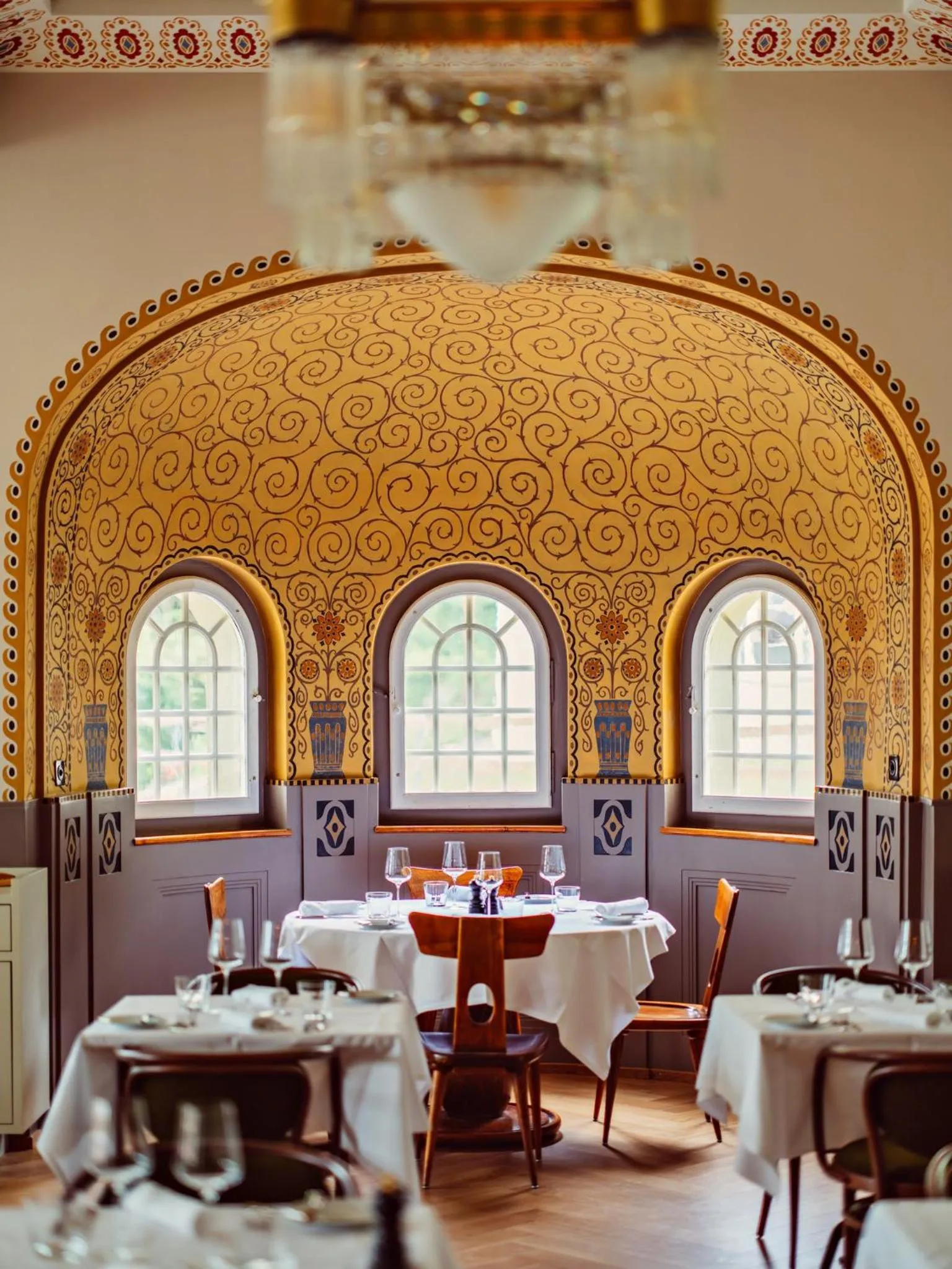 Restaurant/places to eat in Grand Hotel Belvedere, a Beaumier Hotel