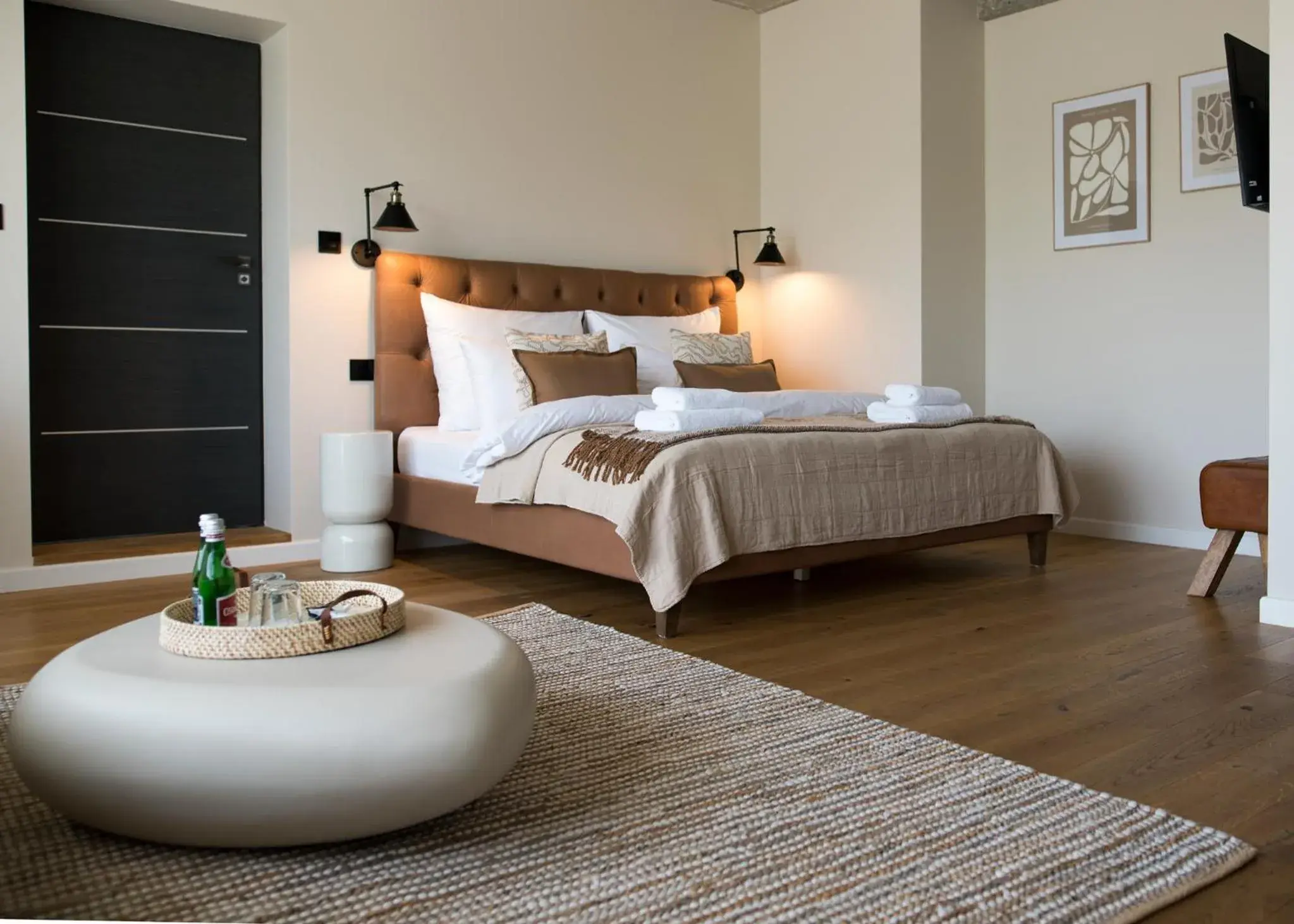 Double Room with Spa Bath in Boutique Hotel RABBIT HOLE Double Room with Spa Bath in Boutique Hotel RABBIT HOLE