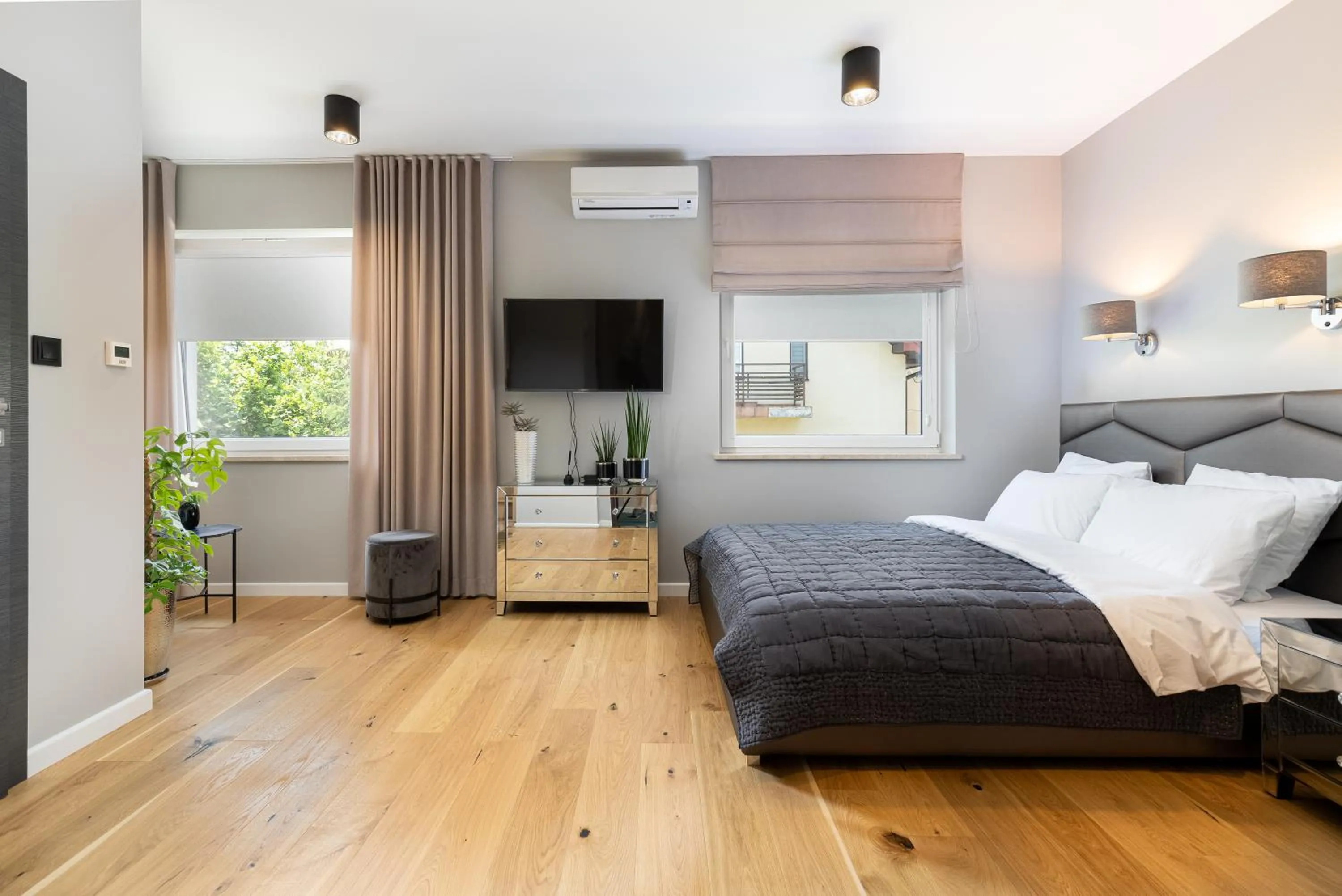 Photo of the whole room, Bed in Boutique Hotel RABBIT HOLE