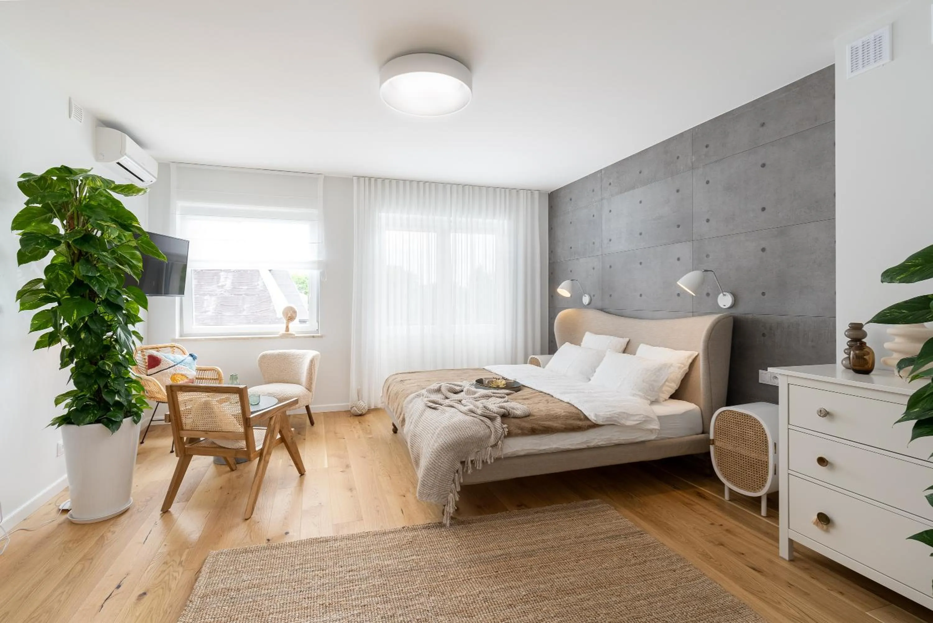 Photo of the whole room, Bed in Boutique Hotel RABBIT HOLE