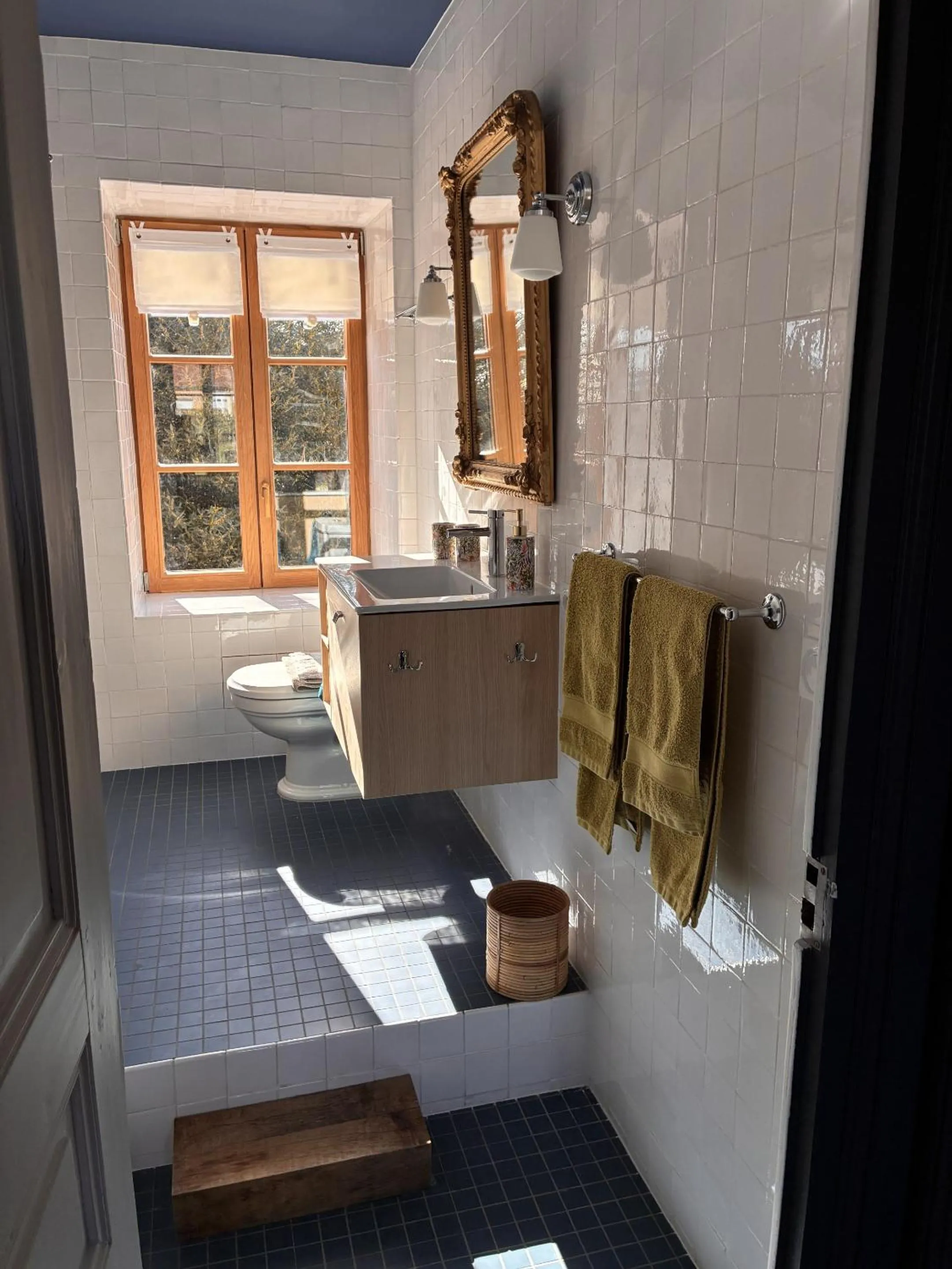 Bathroom in Maison d'hôtes "Les Tillets"