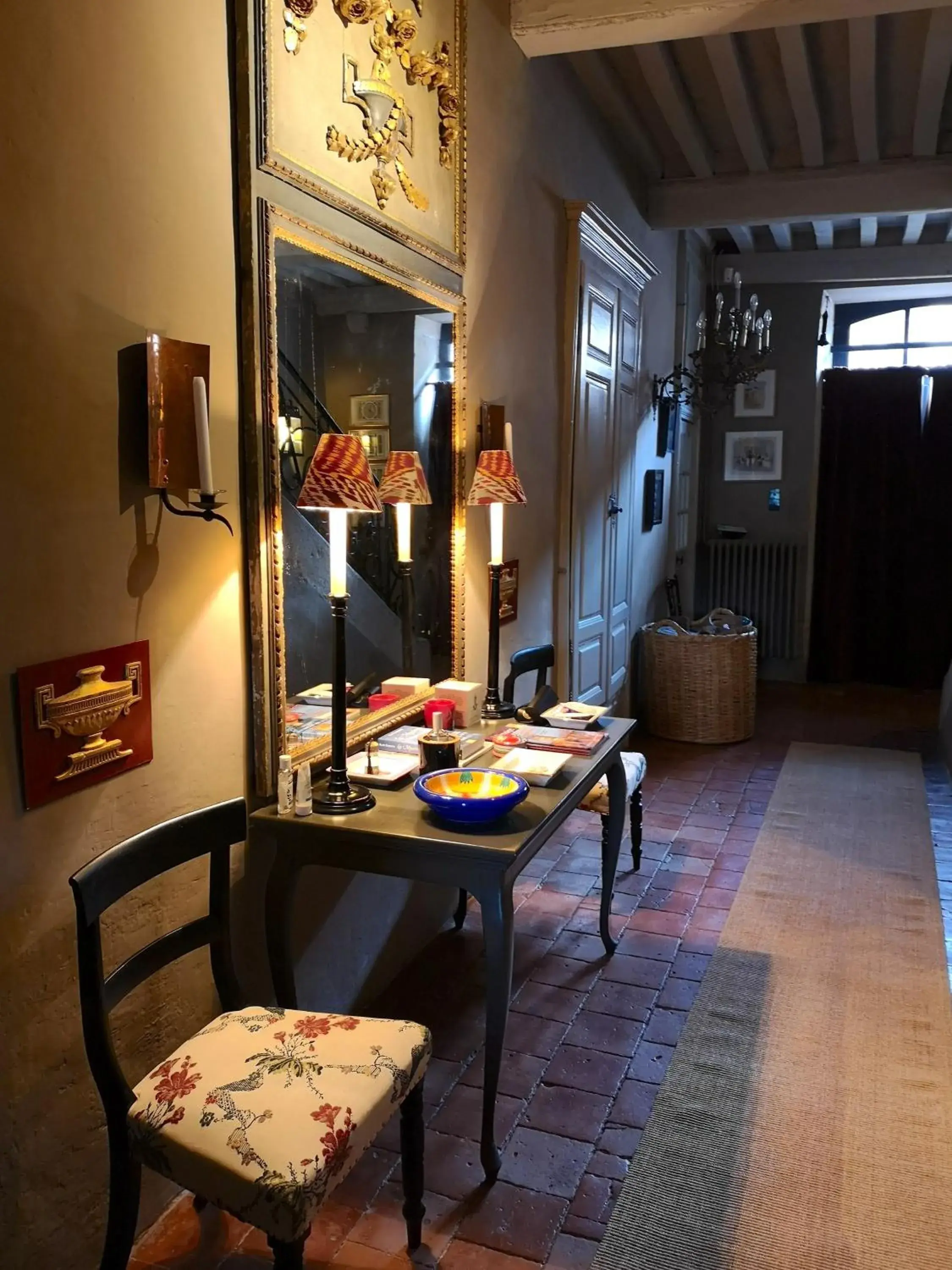 Lobby or reception in Maison d'hôtes - Les Tillets Lobby or reception in Maison d'hôtes - Les Tillets